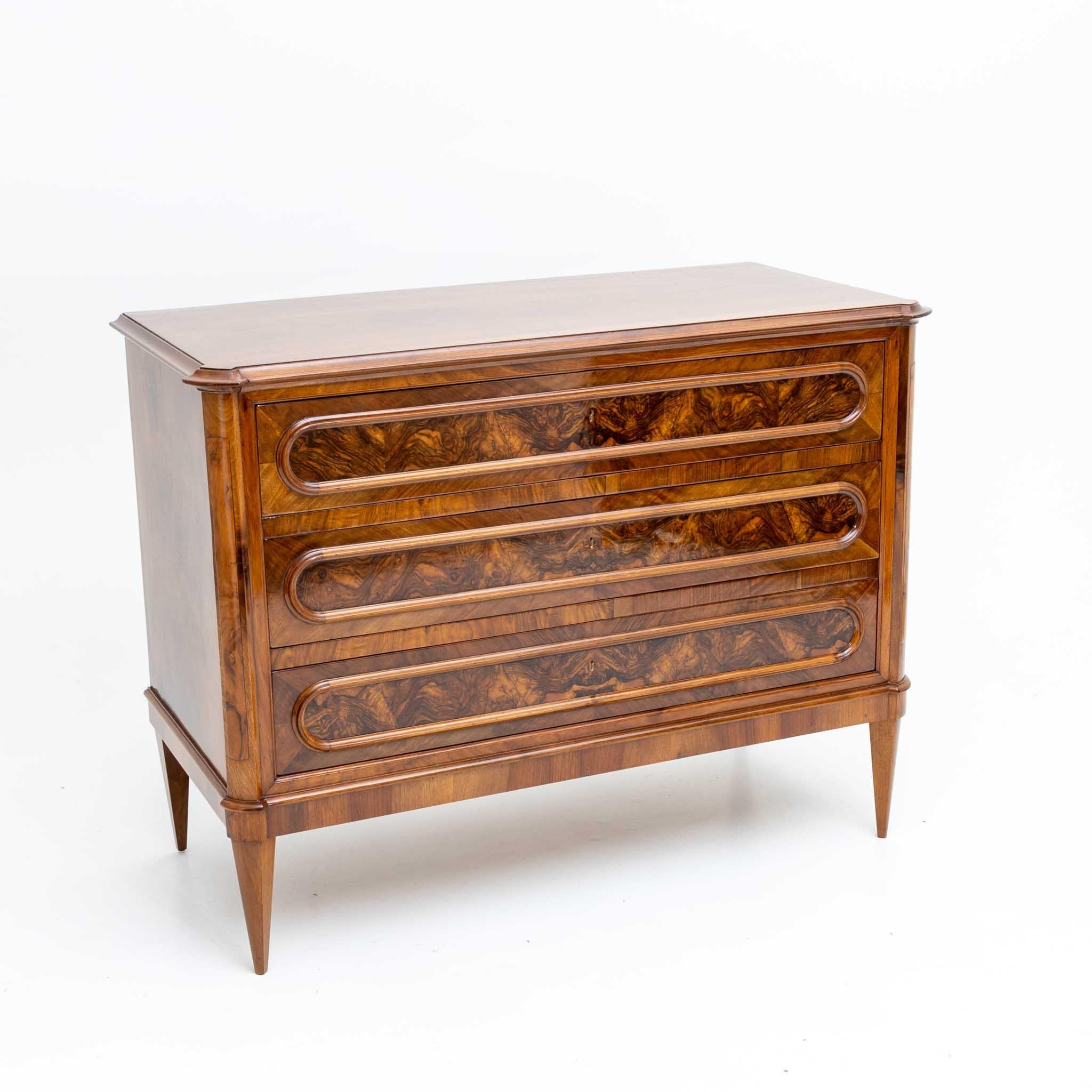 Large Pair of Late 19th Century Chests of Drawers In Good Condition For Sale In New York, NY