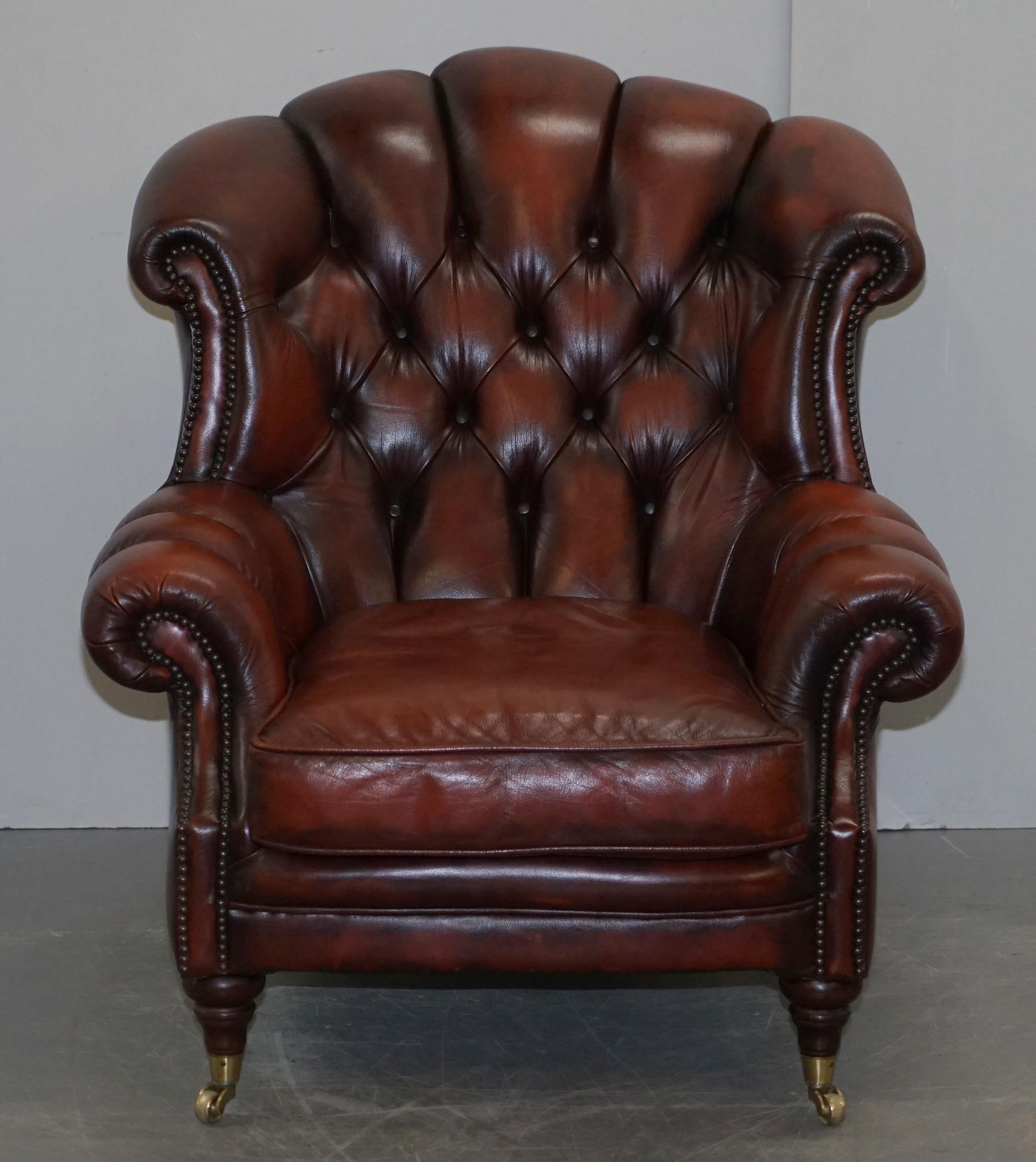 Fine Pair of Made in England Winchester Oxblood Leather Chesterfield Armchairs 9
