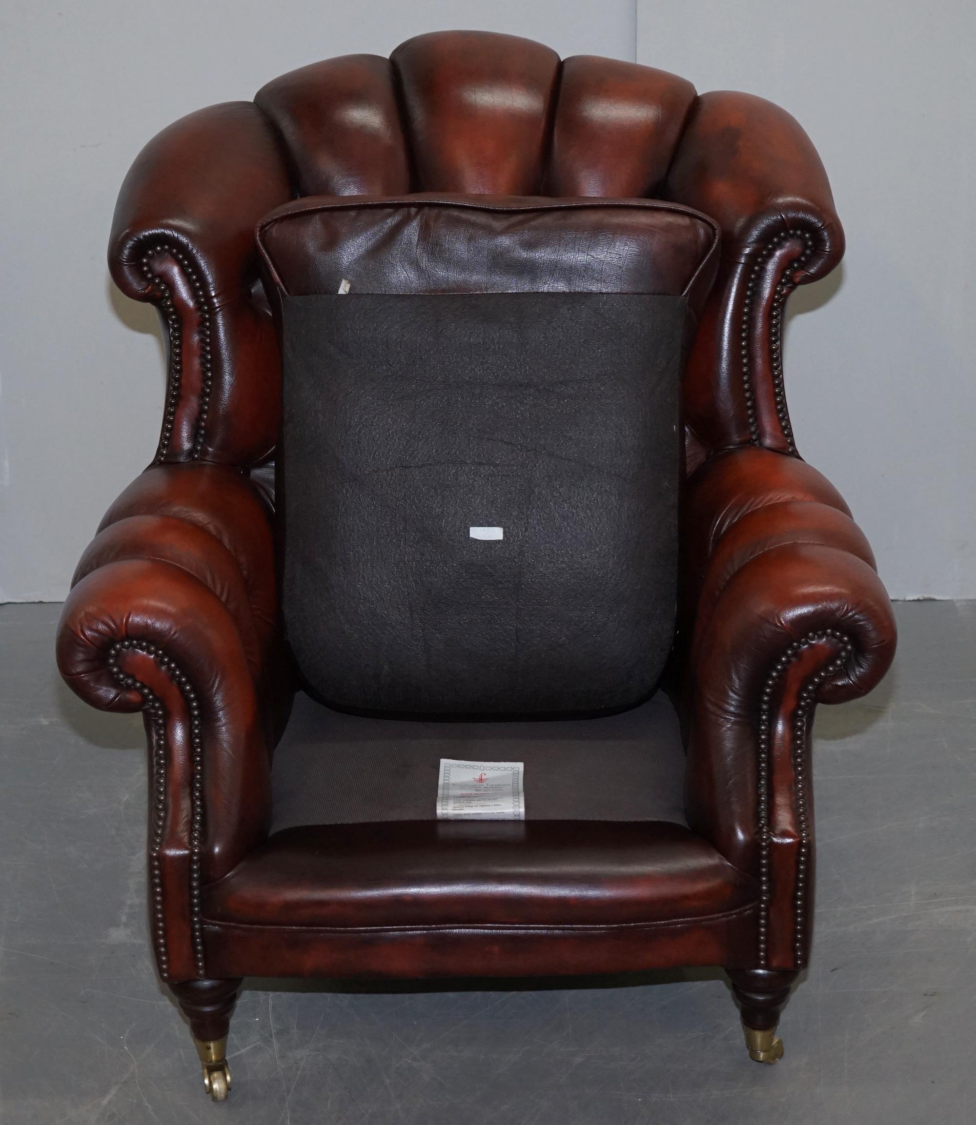 Fine Pair of Made in England Winchester Oxblood Leather Chesterfield Armchairs 14