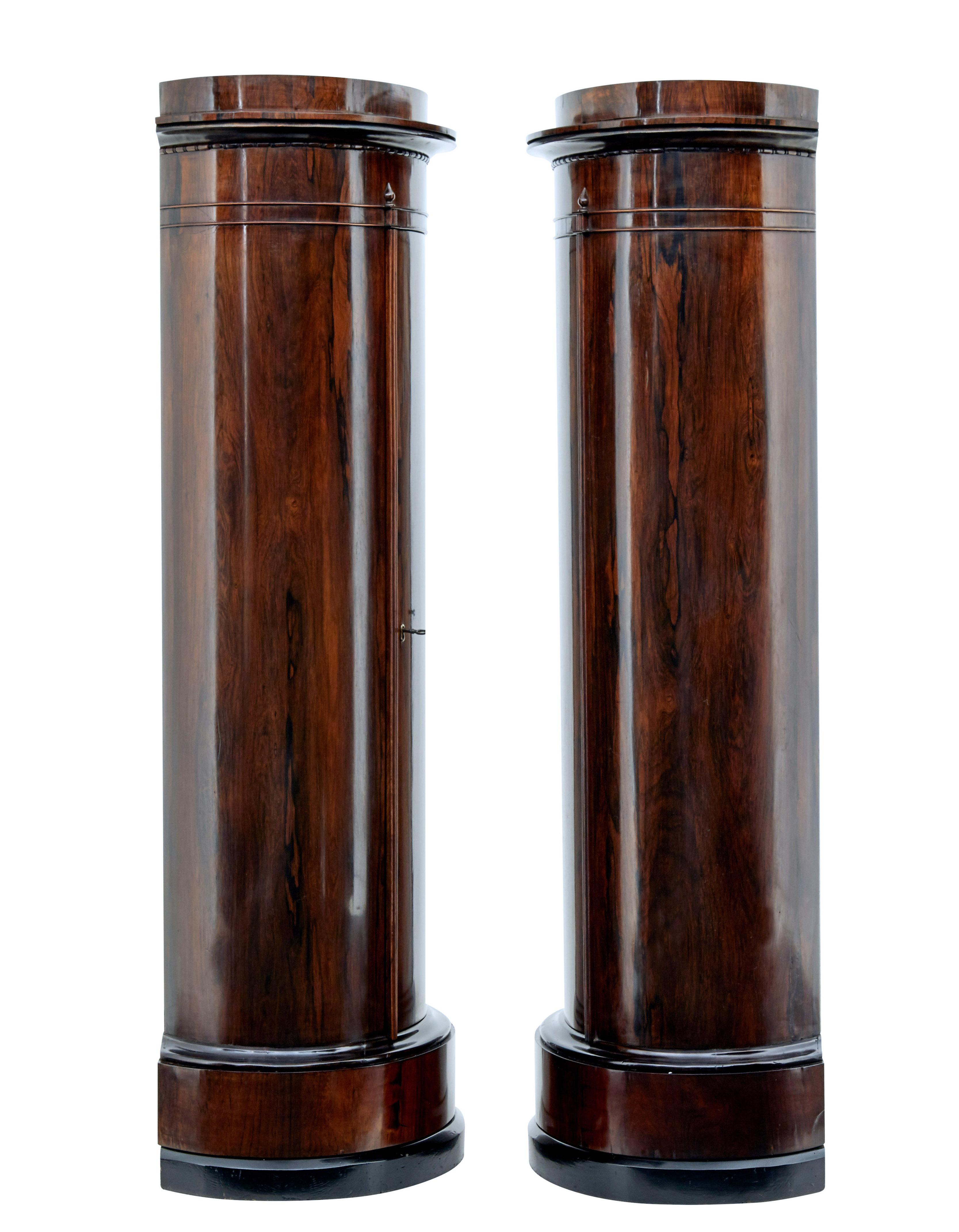 Fine Pair of Mid 19th Century Palisander Pedestal Cabinets In Good Condition In Debenham, Suffolk