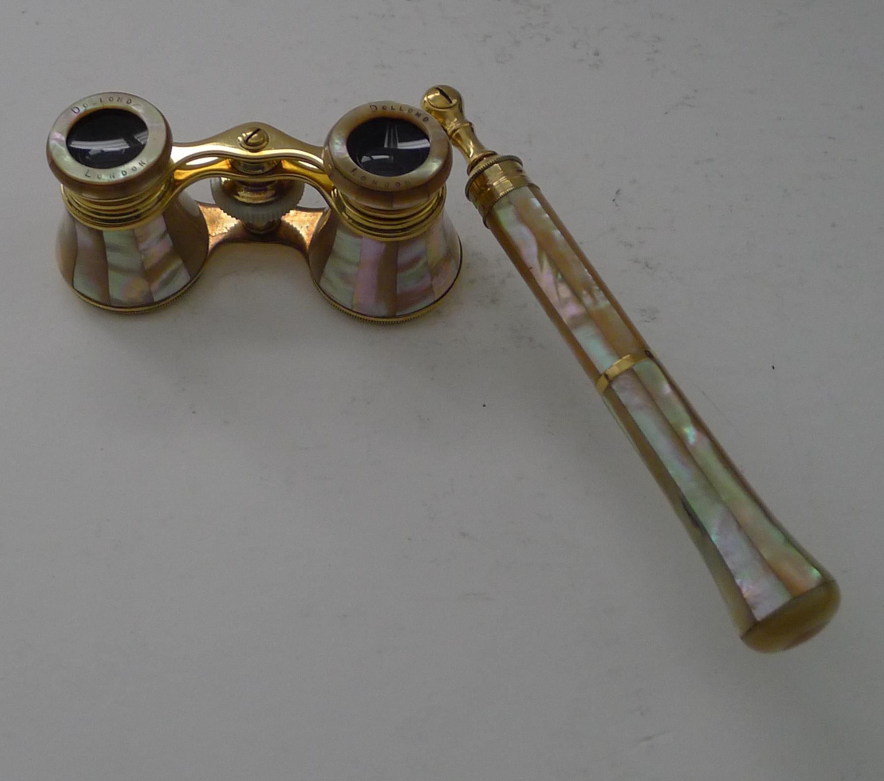 Early 20th Century Fine Pair of Mother of Pearl Opera Glasses by Dolland, London For Sale