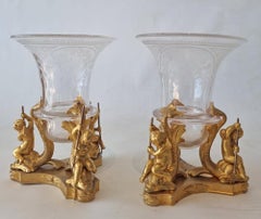 Magnifique paire de vases Napoléon III en bronze doré et verre gravé