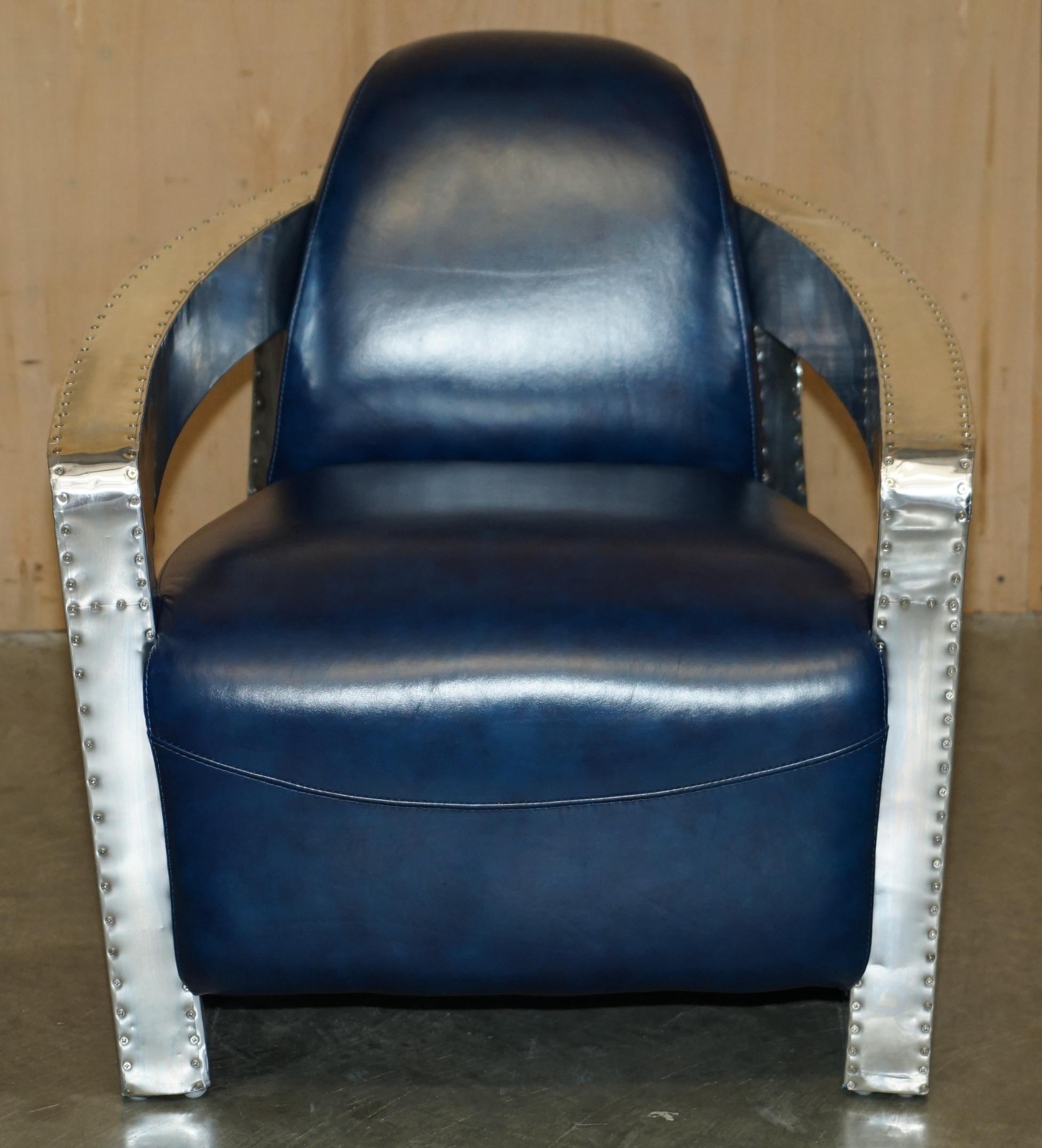 UN BEL PAIO DI POLTRONE AVIATOR ROCKET IN PELLE BLU NAPOLEONICA E ALLUMINIO LUCIDO in vendita 5