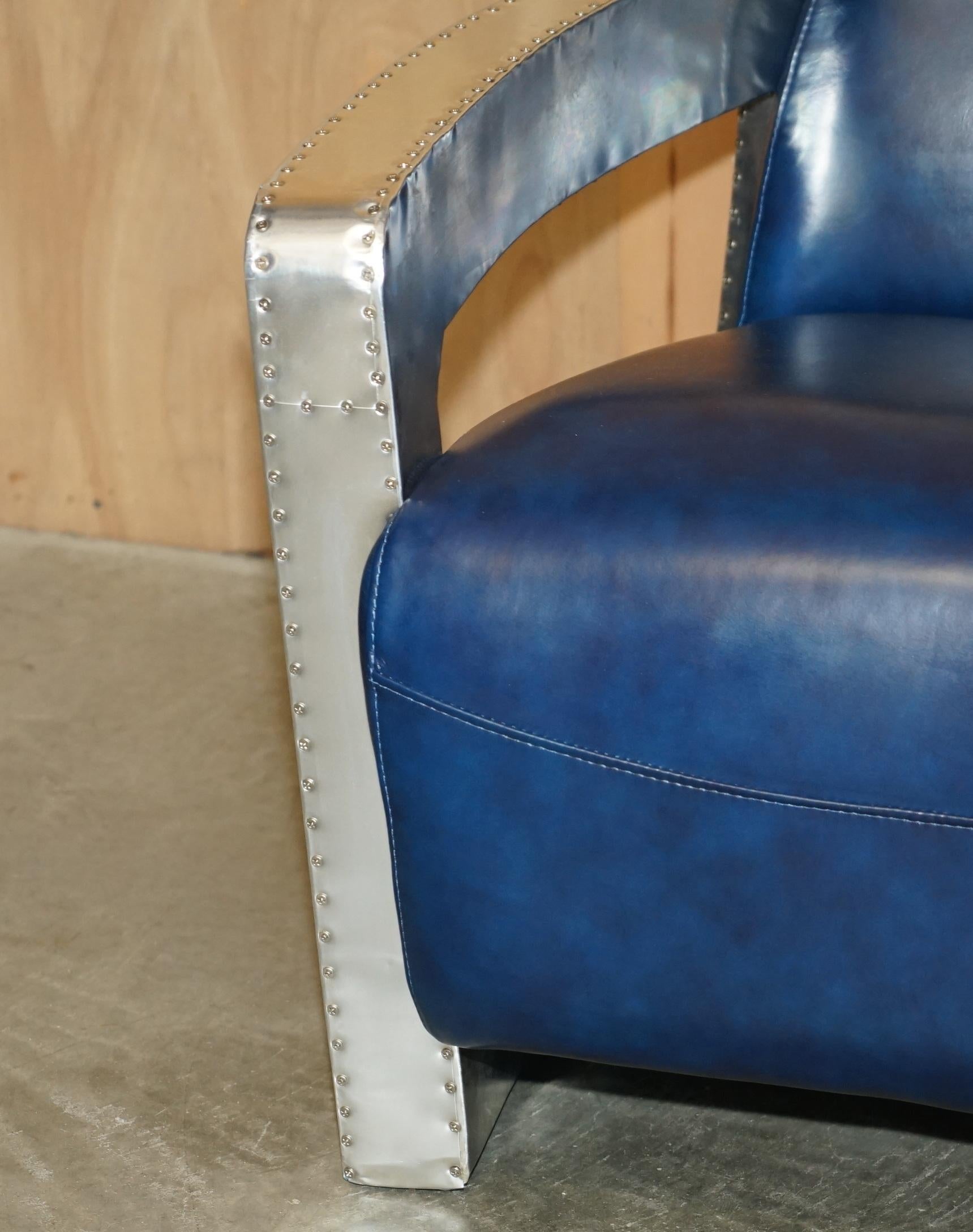 UN BEL PAIO DI POLTRONE AVIATOR ROCKET IN PELLE BLU NAPOLEONICA E ALLUMINIO LUCIDO in vendita 1