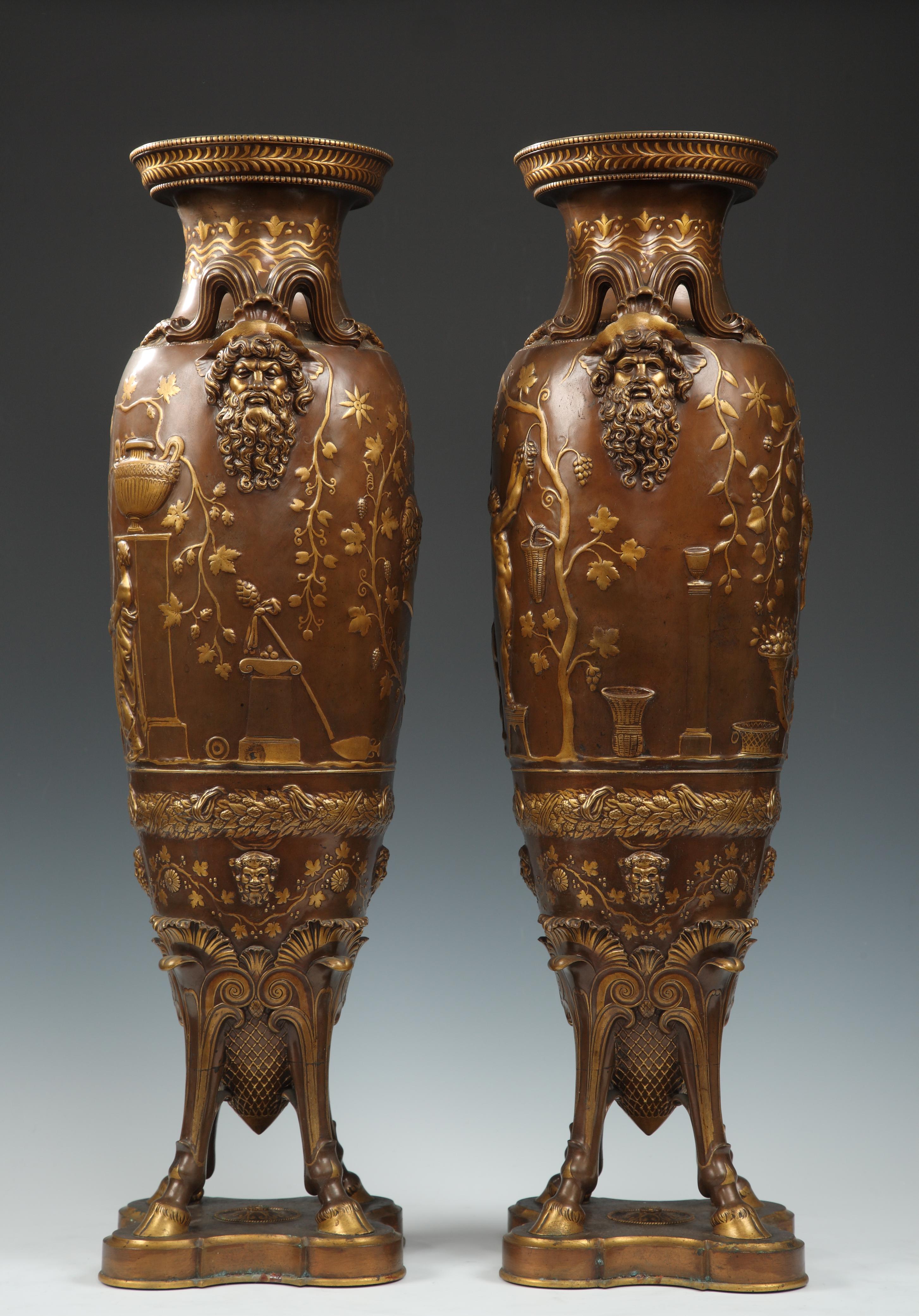 French Fine Pair of Neo-Greek Vases by F. Levillain and F. Barbedienne, France, c. 1890 For Sale