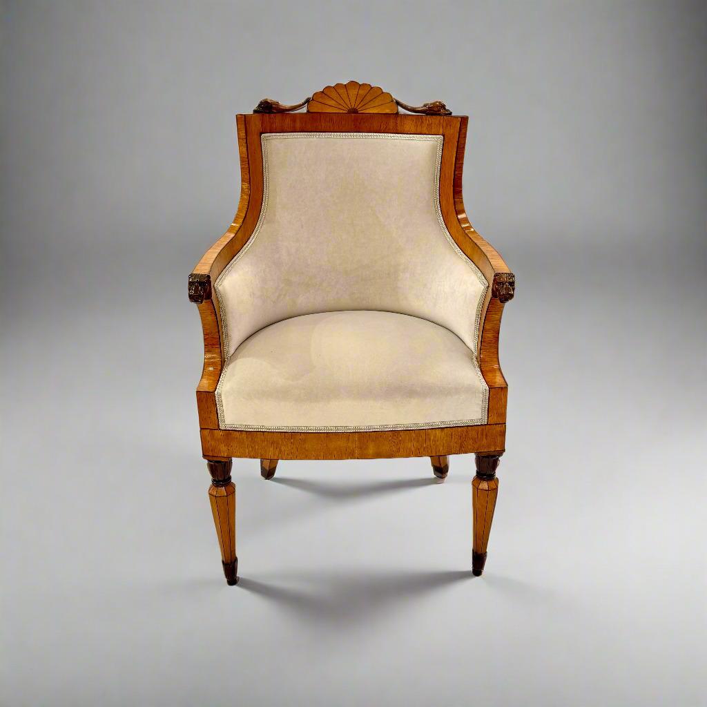 Neoclassico Raffinata coppia di poltrone neoclassiche in vendita
