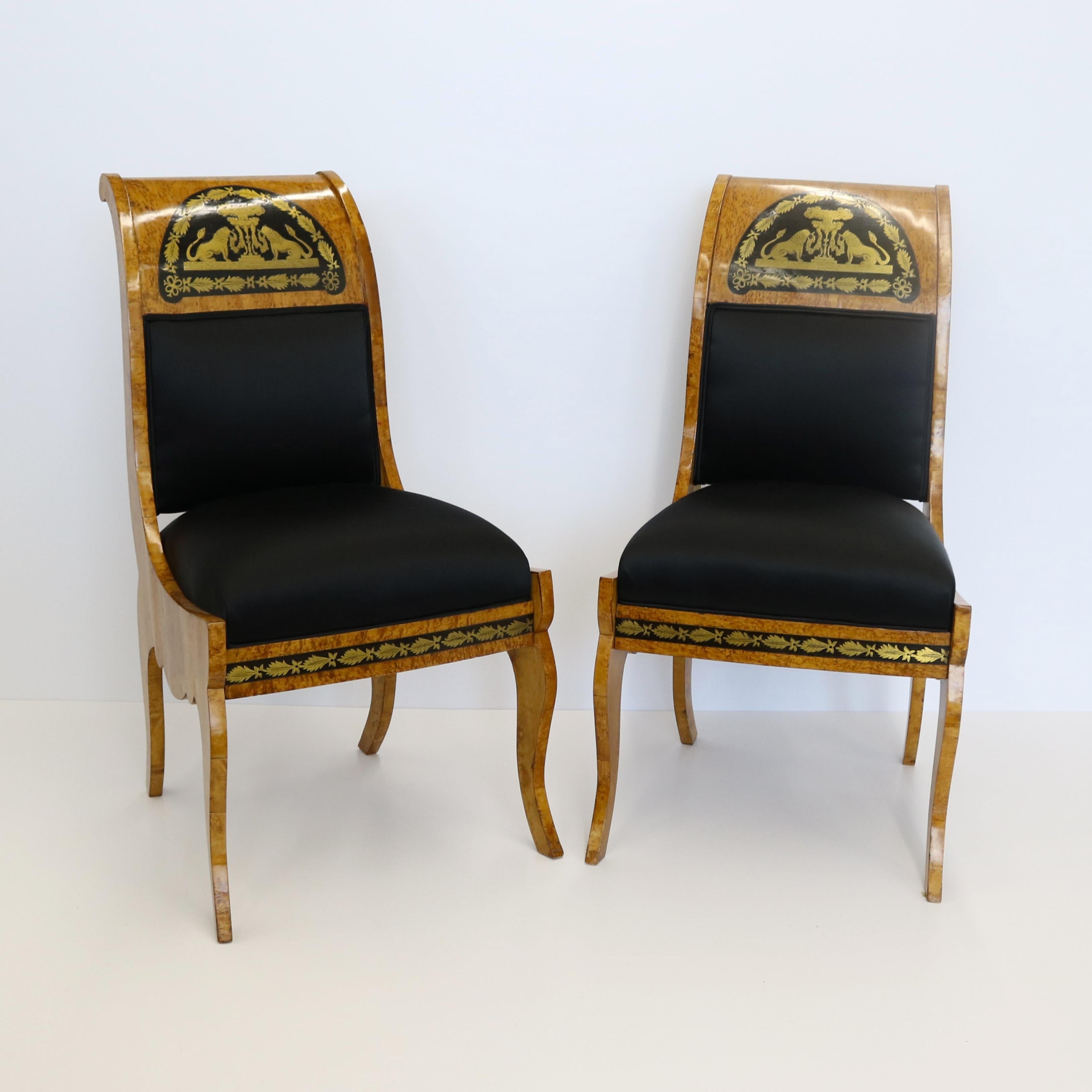 Russe Paire de chaises d'appoint néoclassiques, vers 1850 en vente