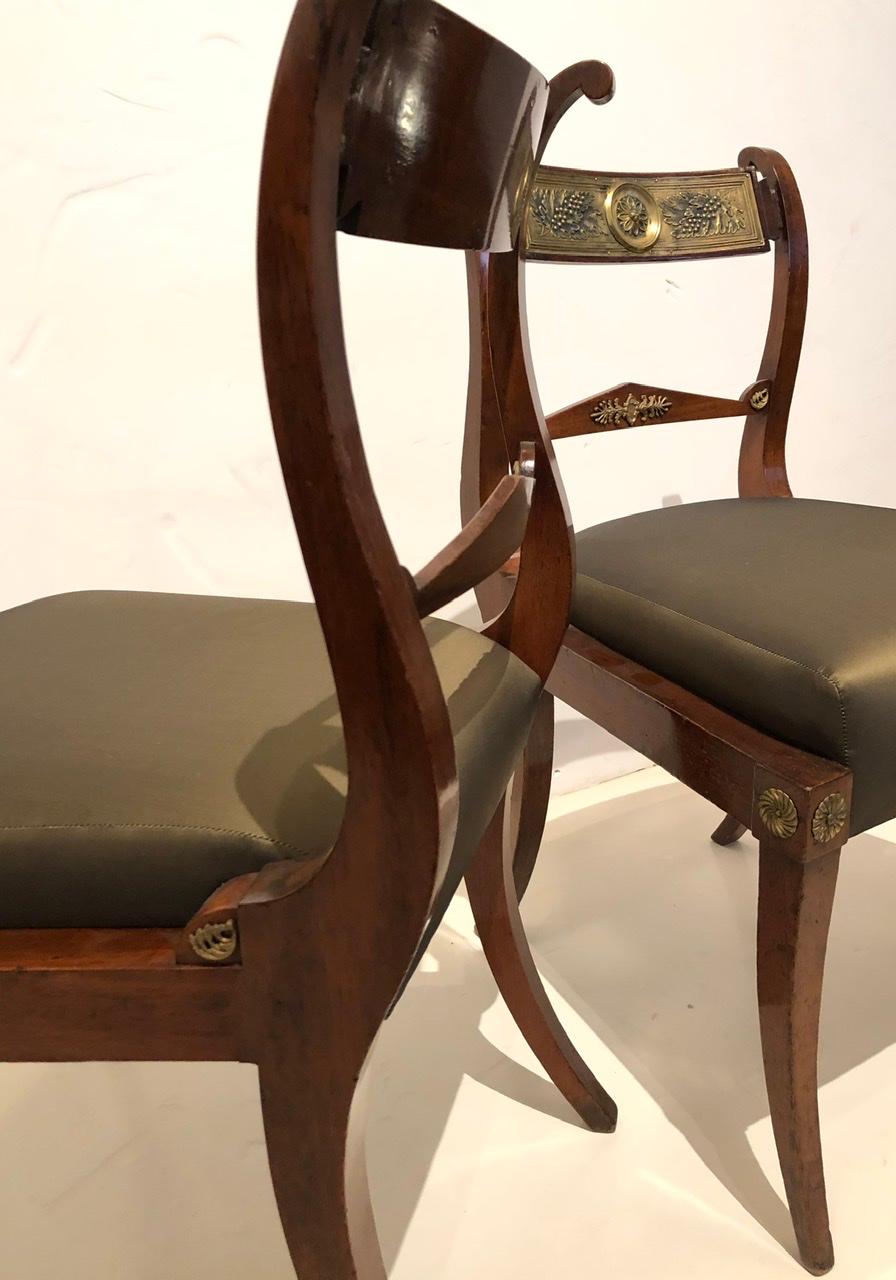 Fine Pair of Neoclassical Side Chairs, 1st Half 19th Century In Good Condition For Sale In New York, NY