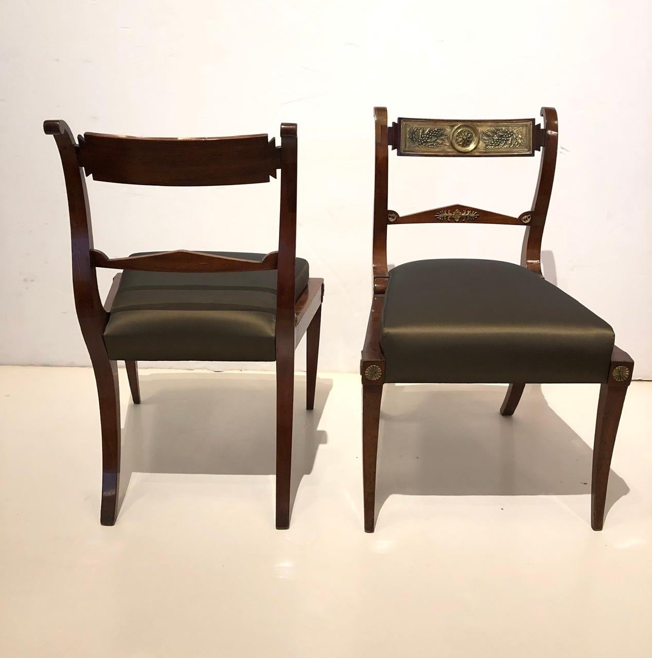 Fine Pair of Neoclassical Side Chairs, 1st Half 19th Century For Sale 2
