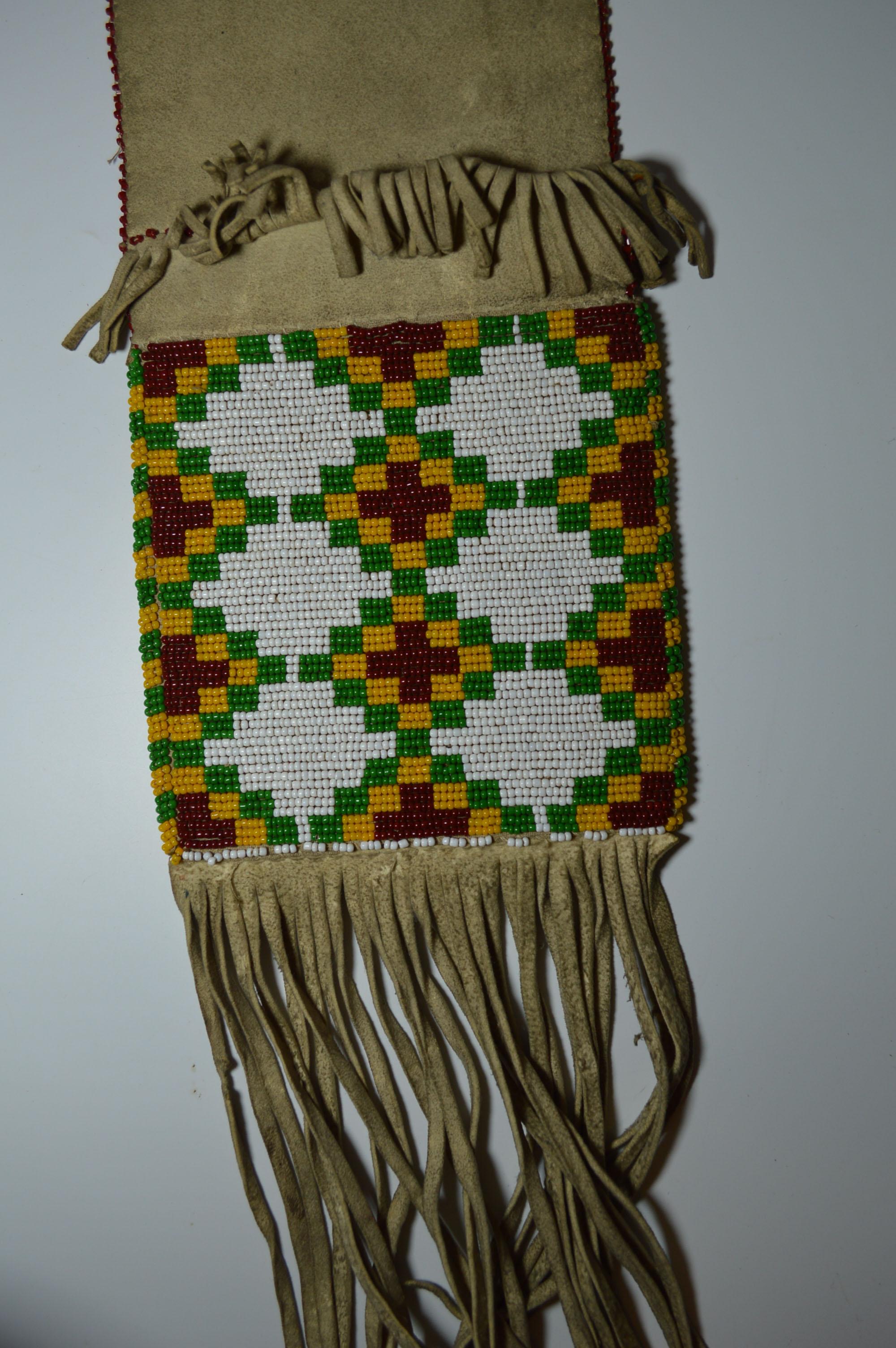 Beads Fine Pair of Old Native American Indian Sarcee (Tsuut'ina) Beaded Pipe Bags