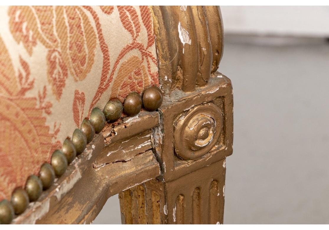 Feines Paar geschnitzte und vergoldete Sessel aus der Zeit von Georg III im Angebot 1