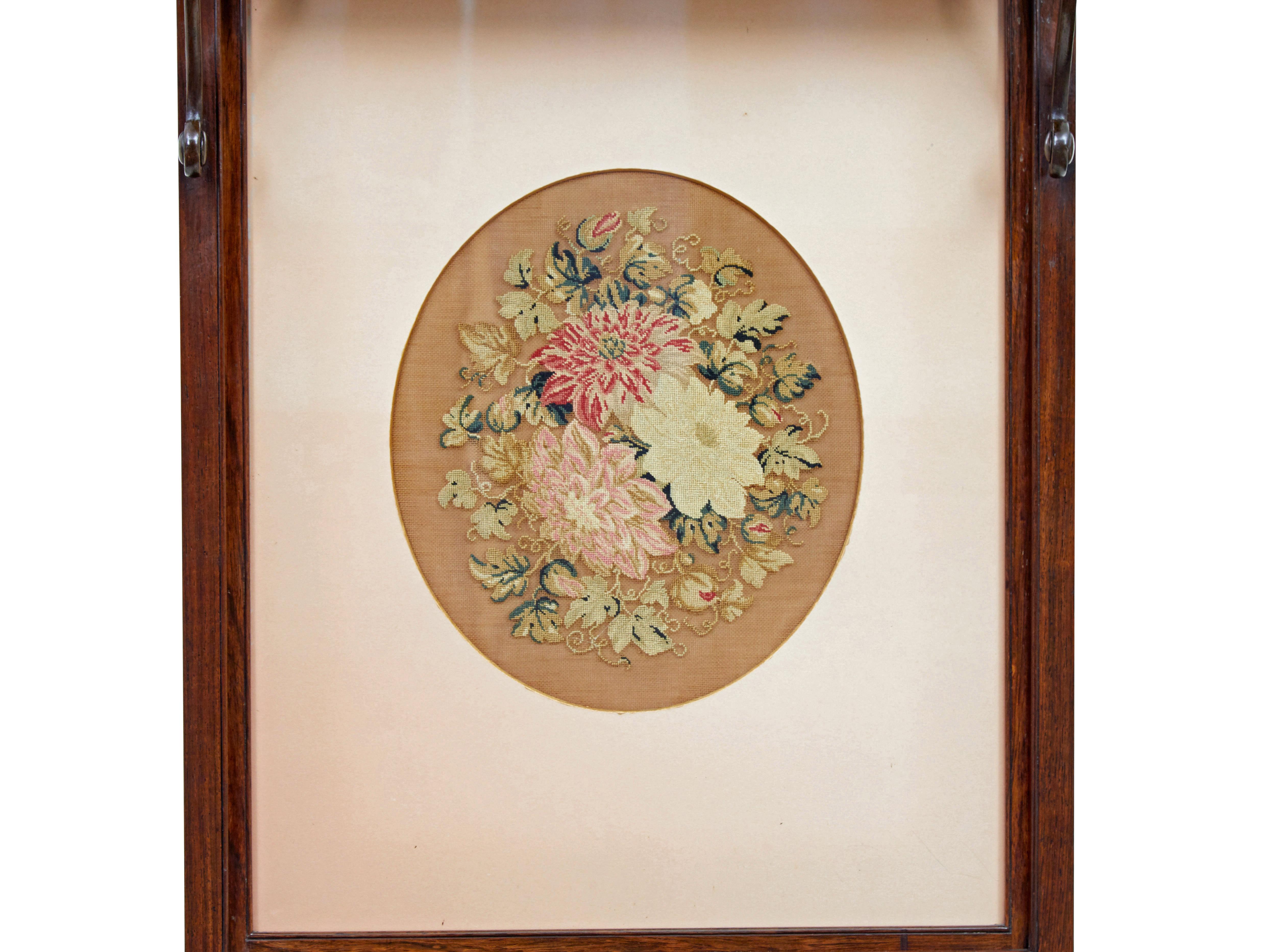 Feines Paar Gobelin-Kaminschirme aus der Regency-Zeit im Angebot 3