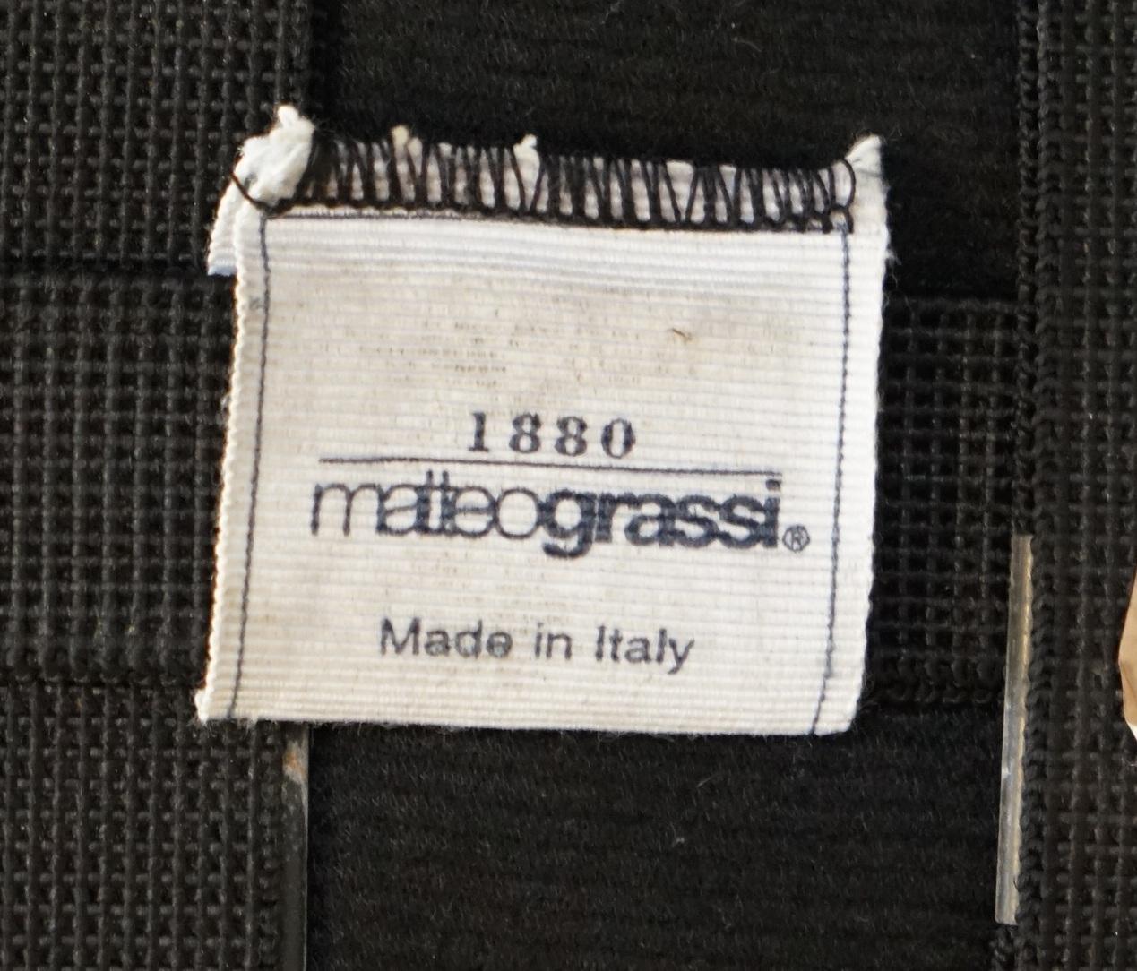 Royal House Antiques

The House Antiques a le plaisir de proposer à la vente cette très rare paire de chaises de salle à manger Cab 412 de Mario Bellini pour Matteo Grassi, datant de 1977 et entièrement restaurées.

Veuillez noter que les frais de