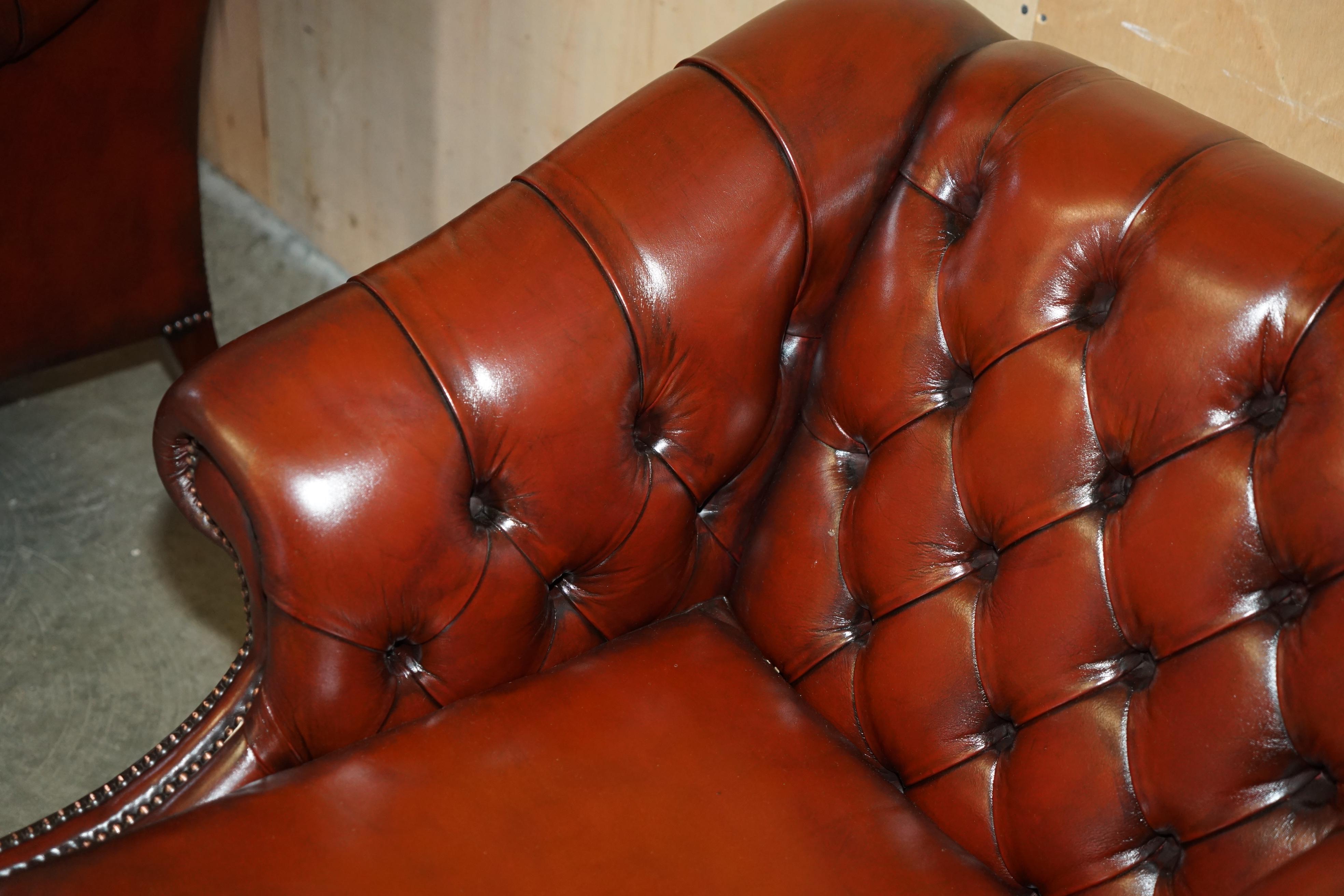 UN BEL PAIO DI POLTRONE DA CLUB IN PELLE MARRONE RESTAURATE DI CHEsterfield LUTYENS VICEROY In condizioni buone in vendita a West Sussex, Pulborough