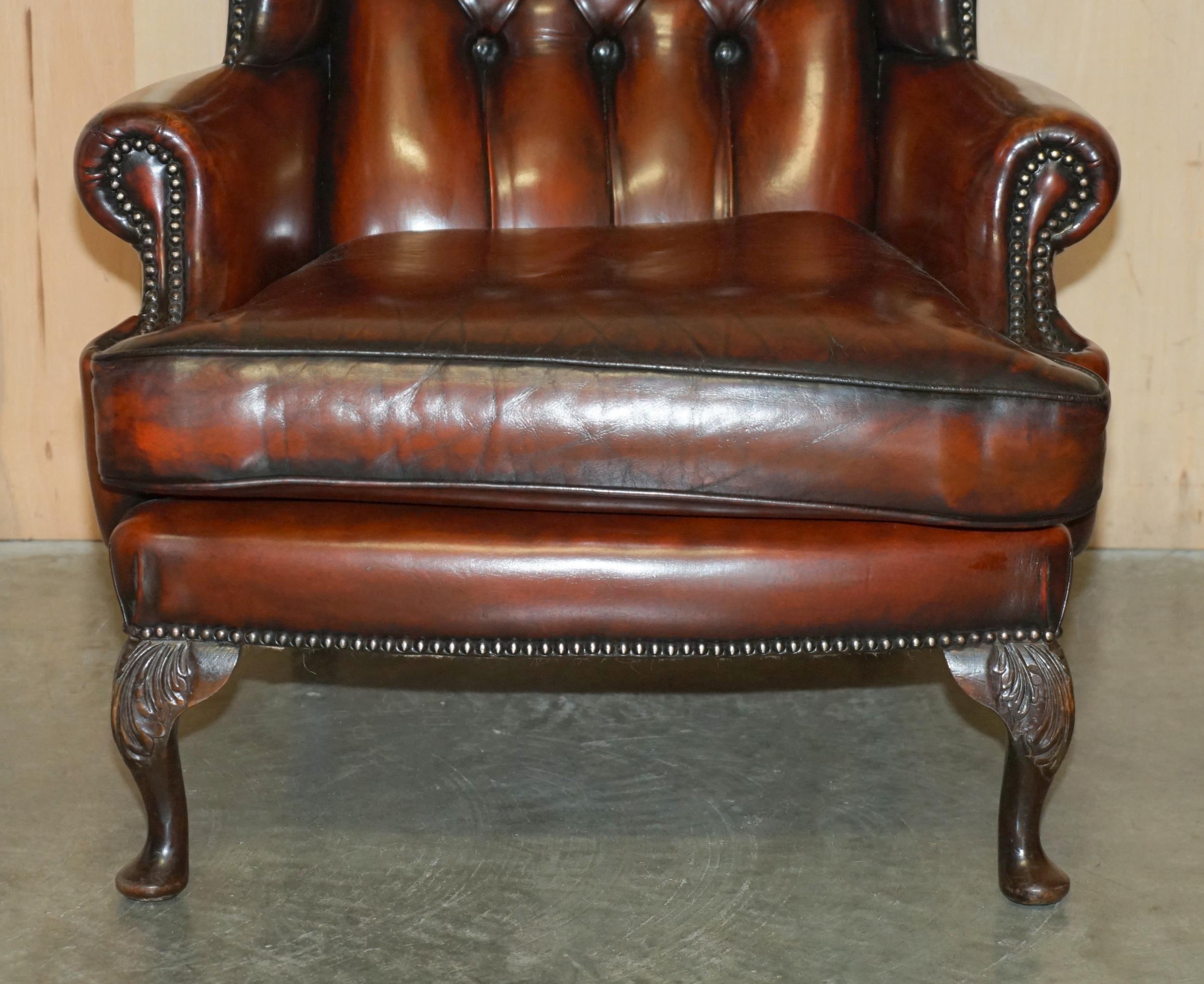 FINE PAIR OF RESTORED HAND DYED BORDEAUX LEATHER CHESTERFIELD WINGBACK ARMCHAIRs 2