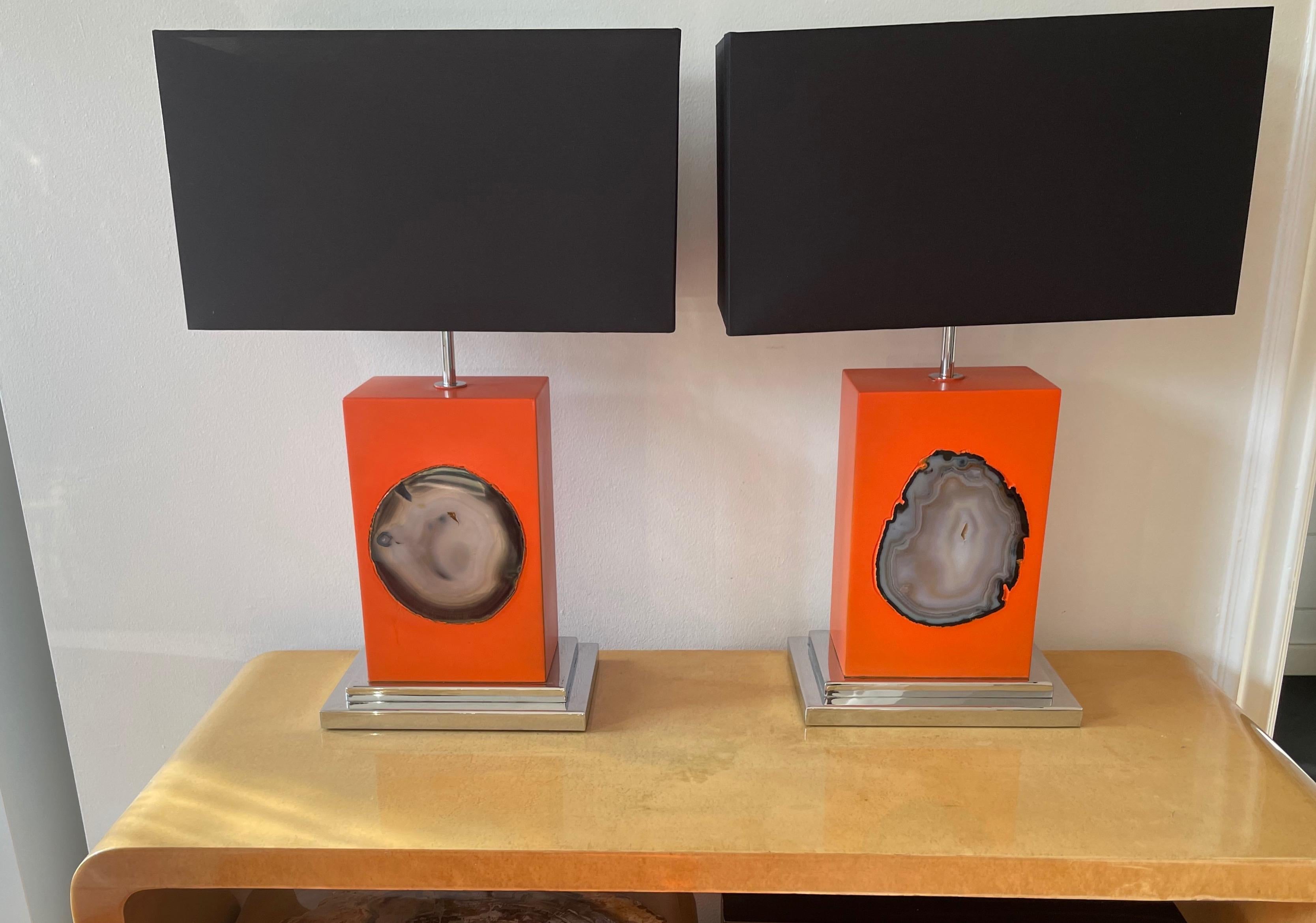 Mid-Century Modern Fine Pair of Table Lamps Presenting an Agate Attributed to Maison Jansen France. For Sale