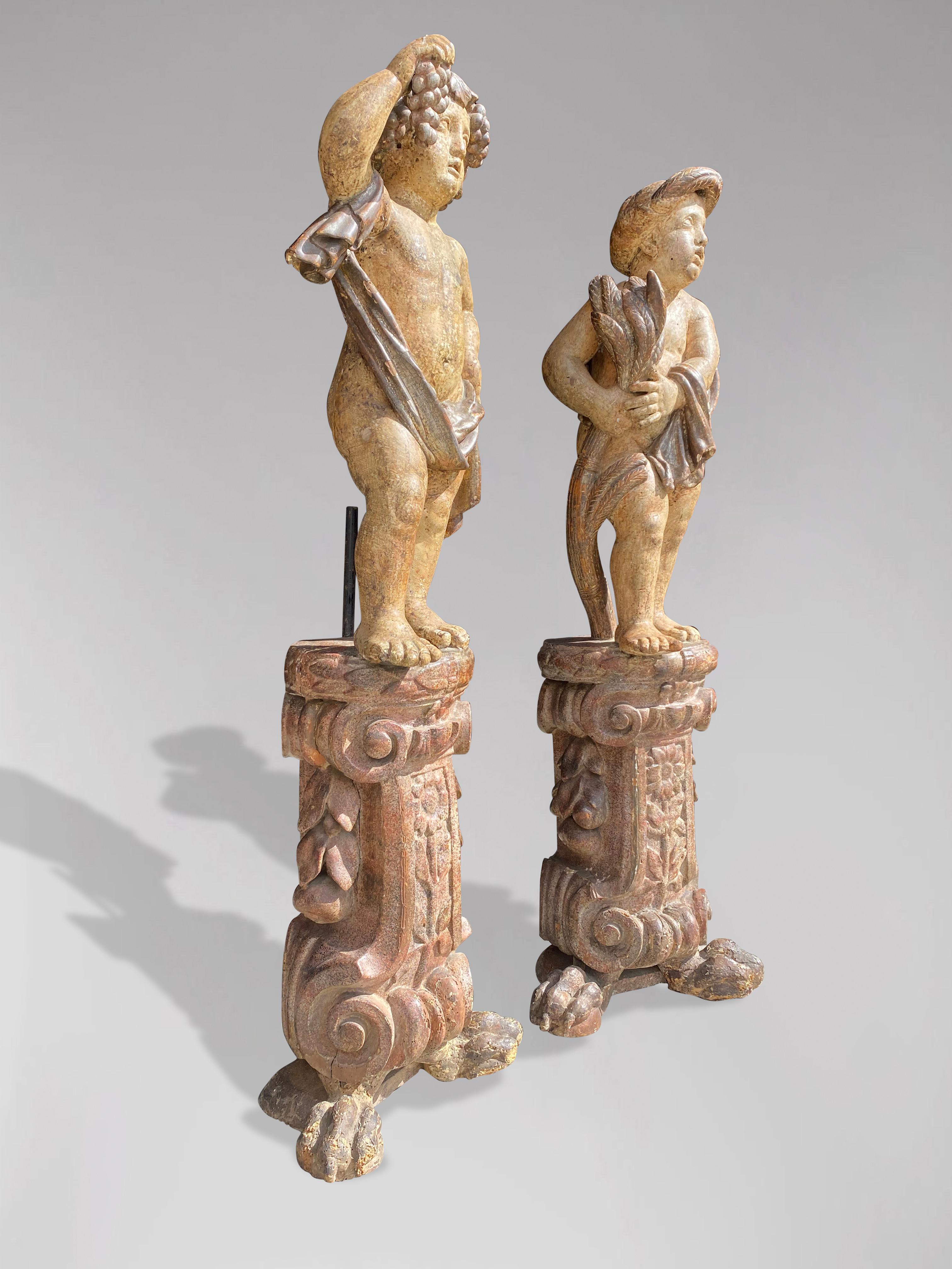 Fine Pair of Tall 18th Century Italian Carved Wood Cherub's For Sale 4