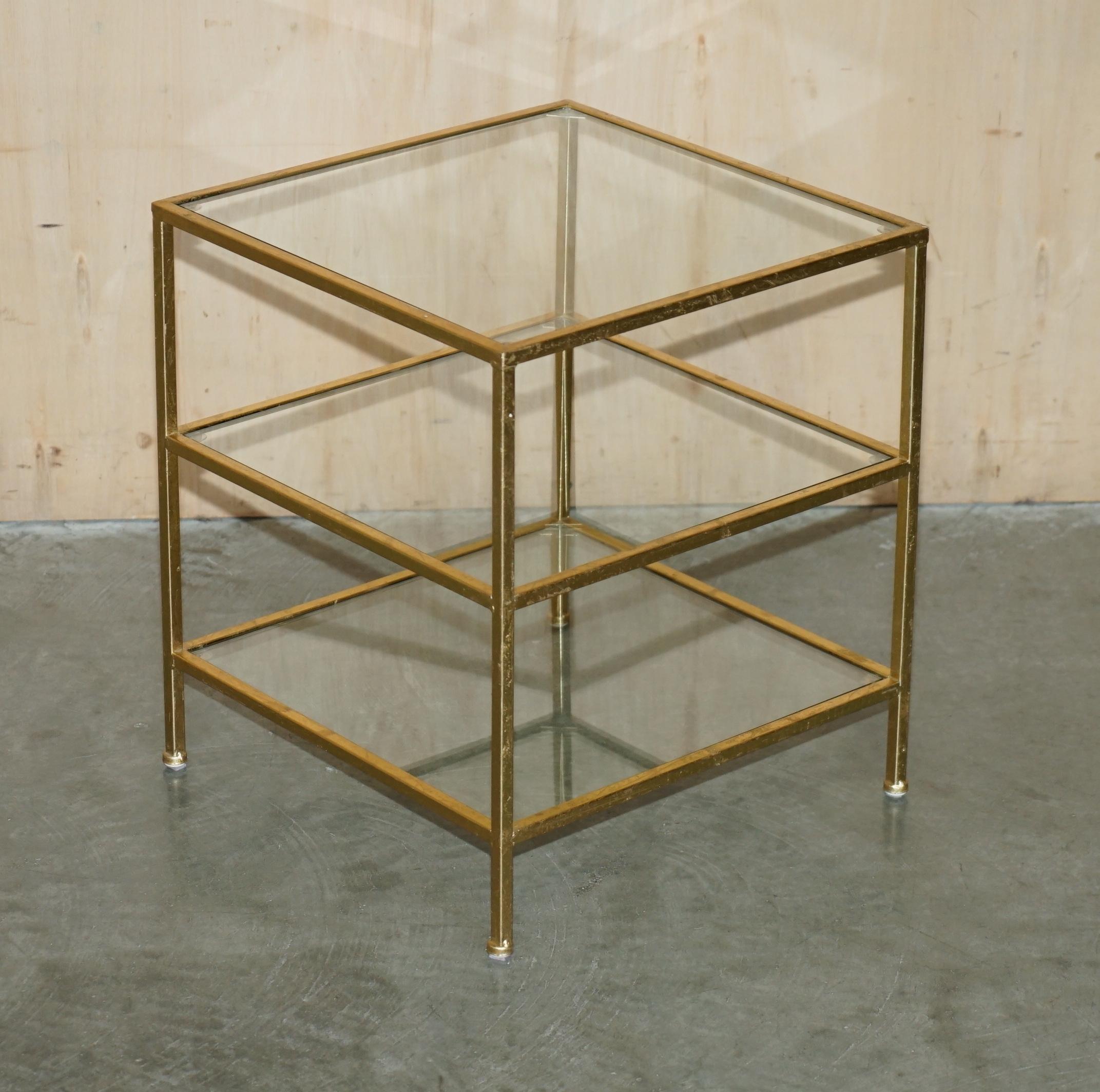 FINE PAIR OF VINTAGE GOLD LEAF PAINTED & GLASS THREE TiER ETAGERE SIDE TABLES For Sale 3