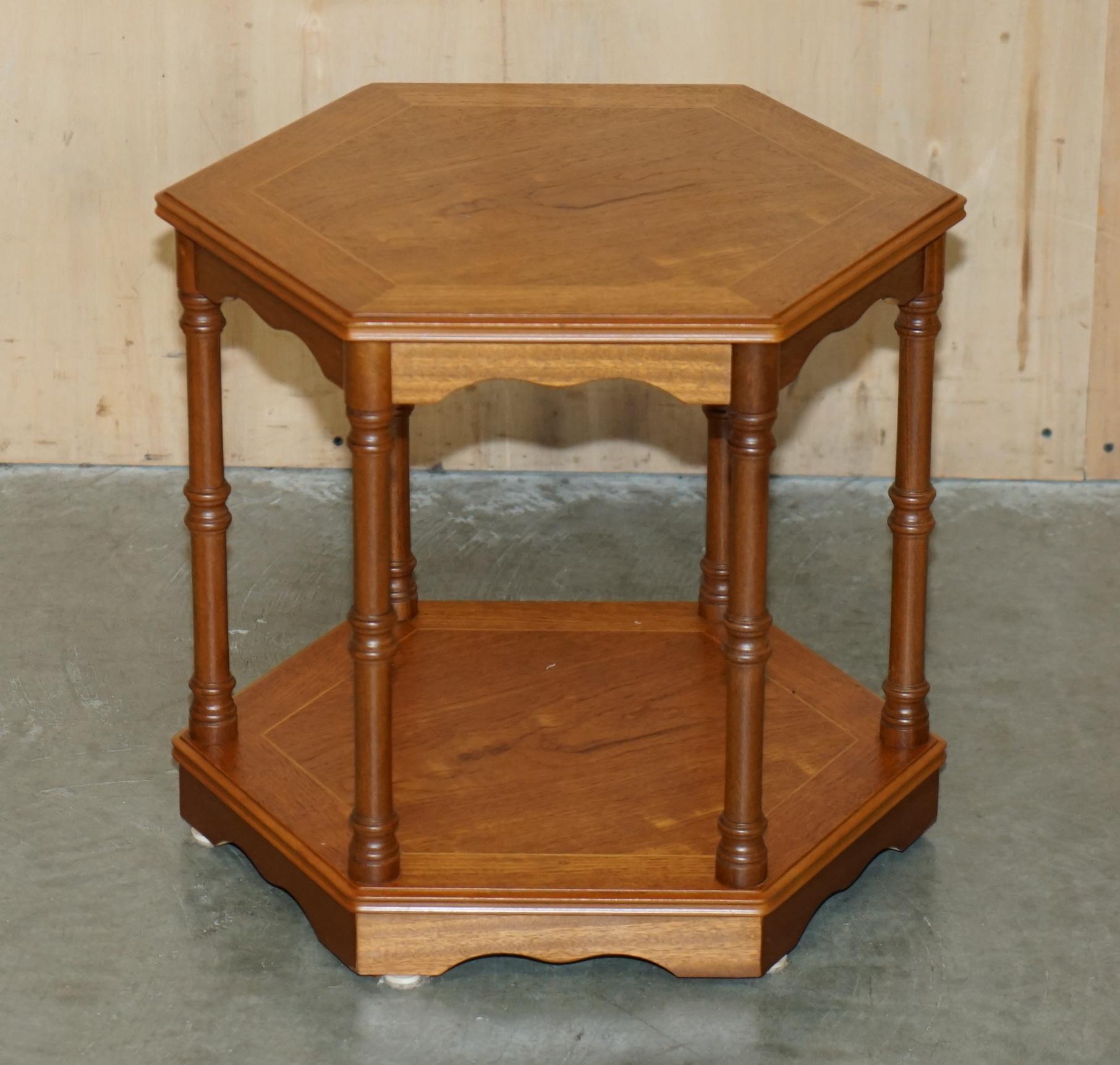 Mid-Century Modern FINE PAIR OF VINTAGE HEXAGONAL SIDE END TABLES WITH CHIPPENDALE BAMBOO PILLARs For Sale