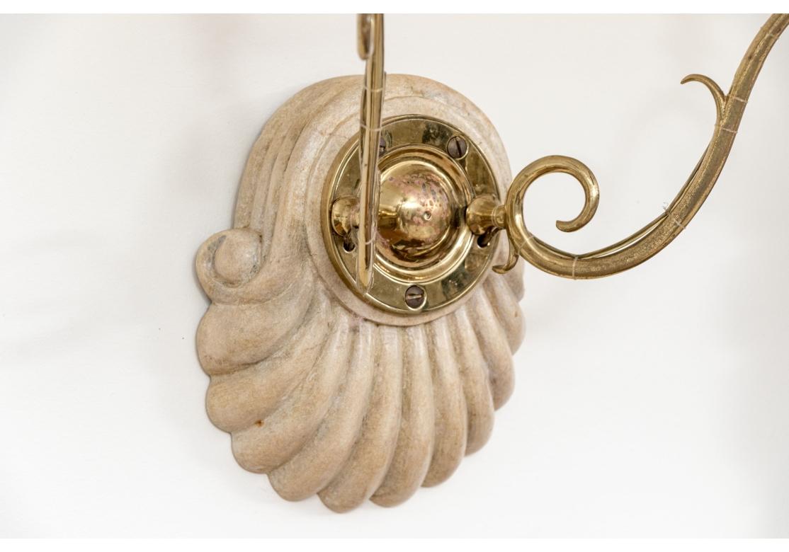 Pareja De Apliques De Pared De Latón Grabado Y Cristal Vintage Nestle Twin Light en venta 1