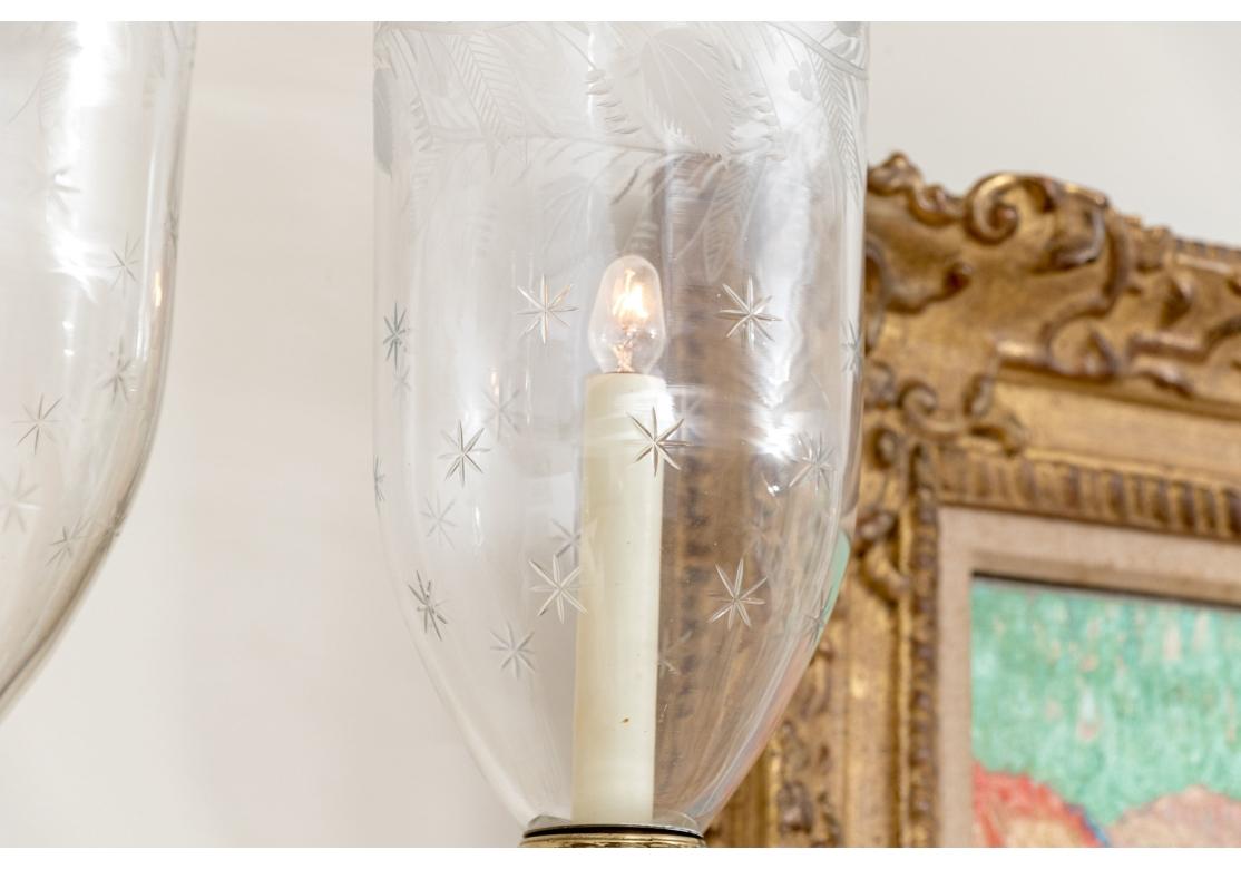 Pareja De Apliques De Pared De Latón Grabado Y Cristal Vintage Nestle Twin Light en venta 3