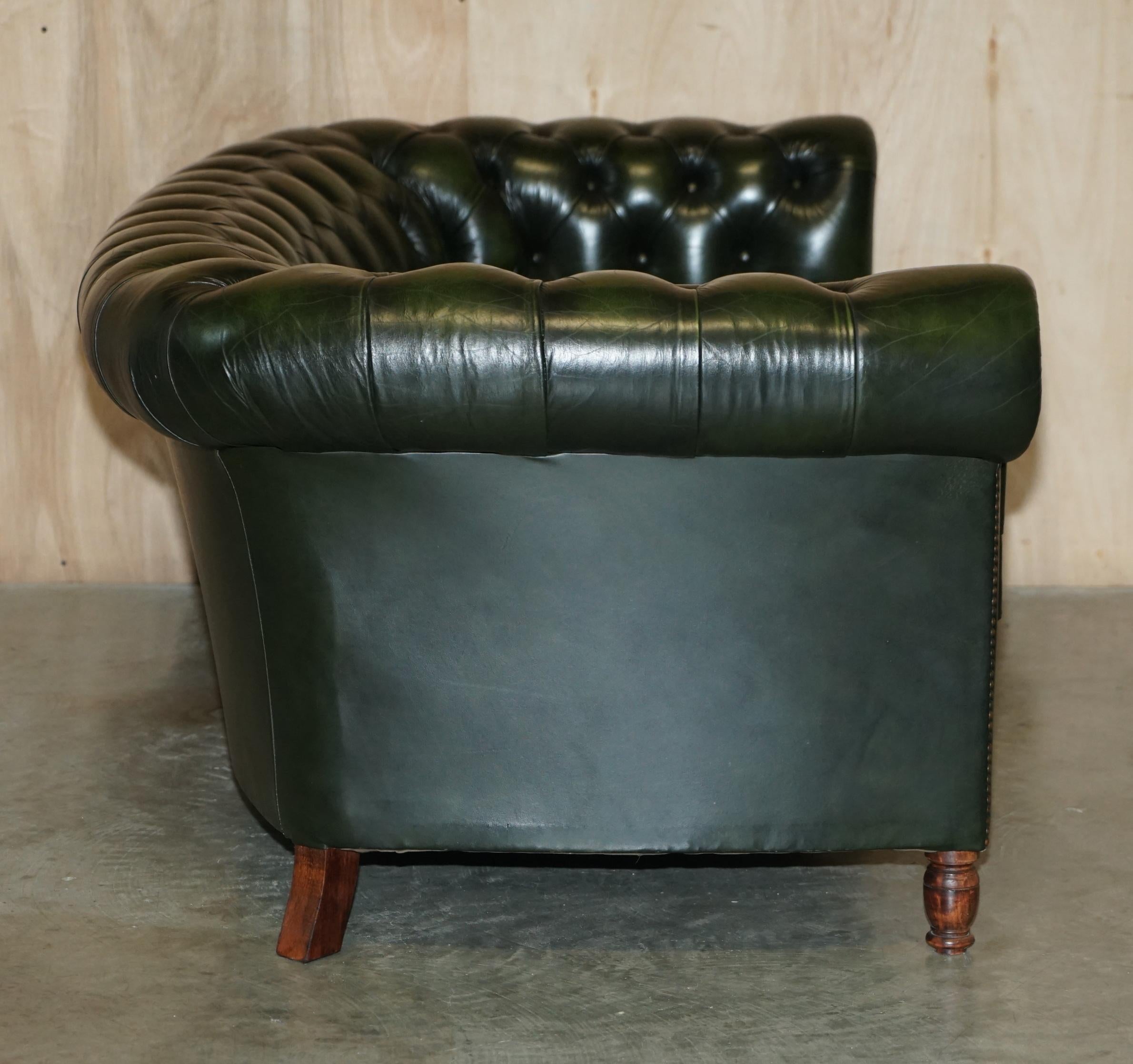 Fine Pair of Vintage Regency Green Leather Serpentine Fronted Chesterfield Sofas 13