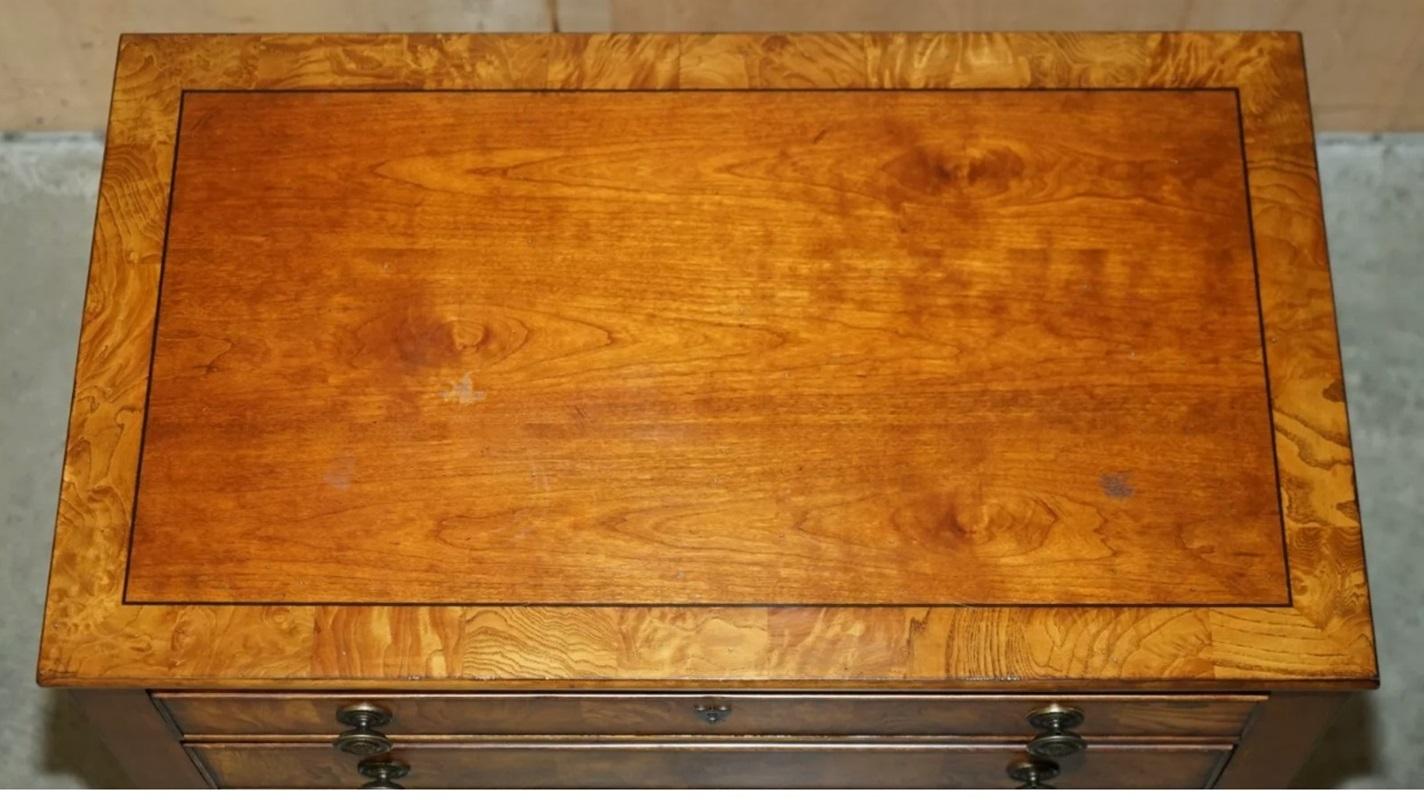 FINE paire de SIDEBOARDS DE TOWNHOUSE italienne NEOCLASSIC TUSCAN BURR OAK VINTAGE en vente 5