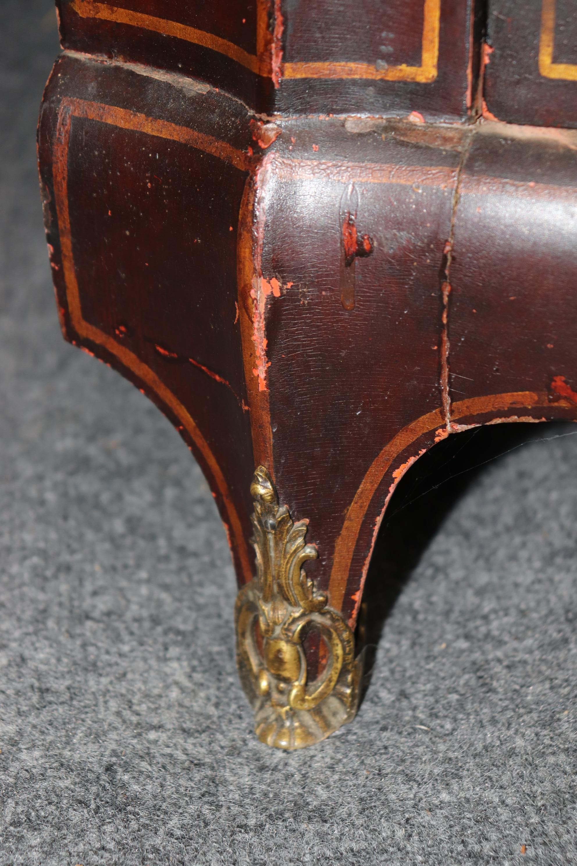 Paire de rares armoires d'angle signées Maison Jansen Chinoiserie en vente 1