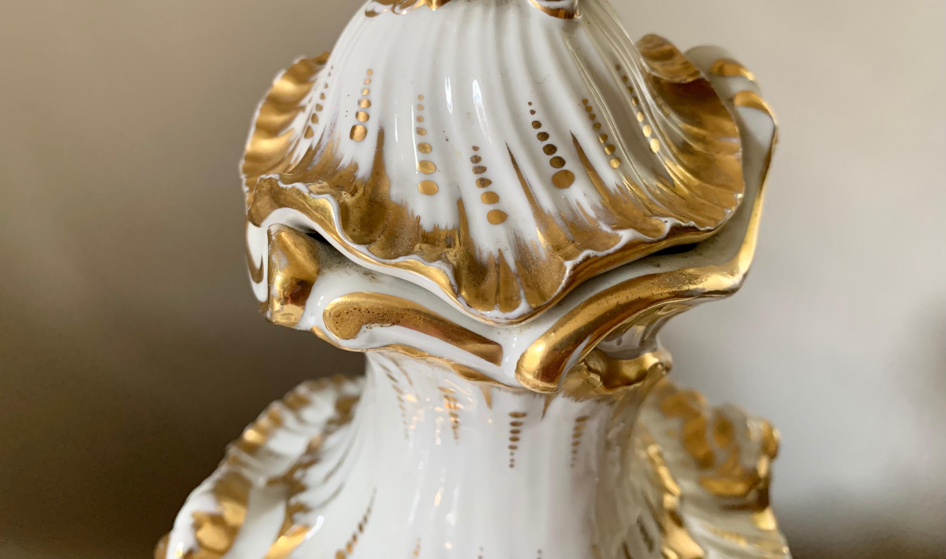 Fine Pair Rococo Style White and Gold Porcelain Table Lamps, 19th Century In Good Condition For Sale In New York, NY