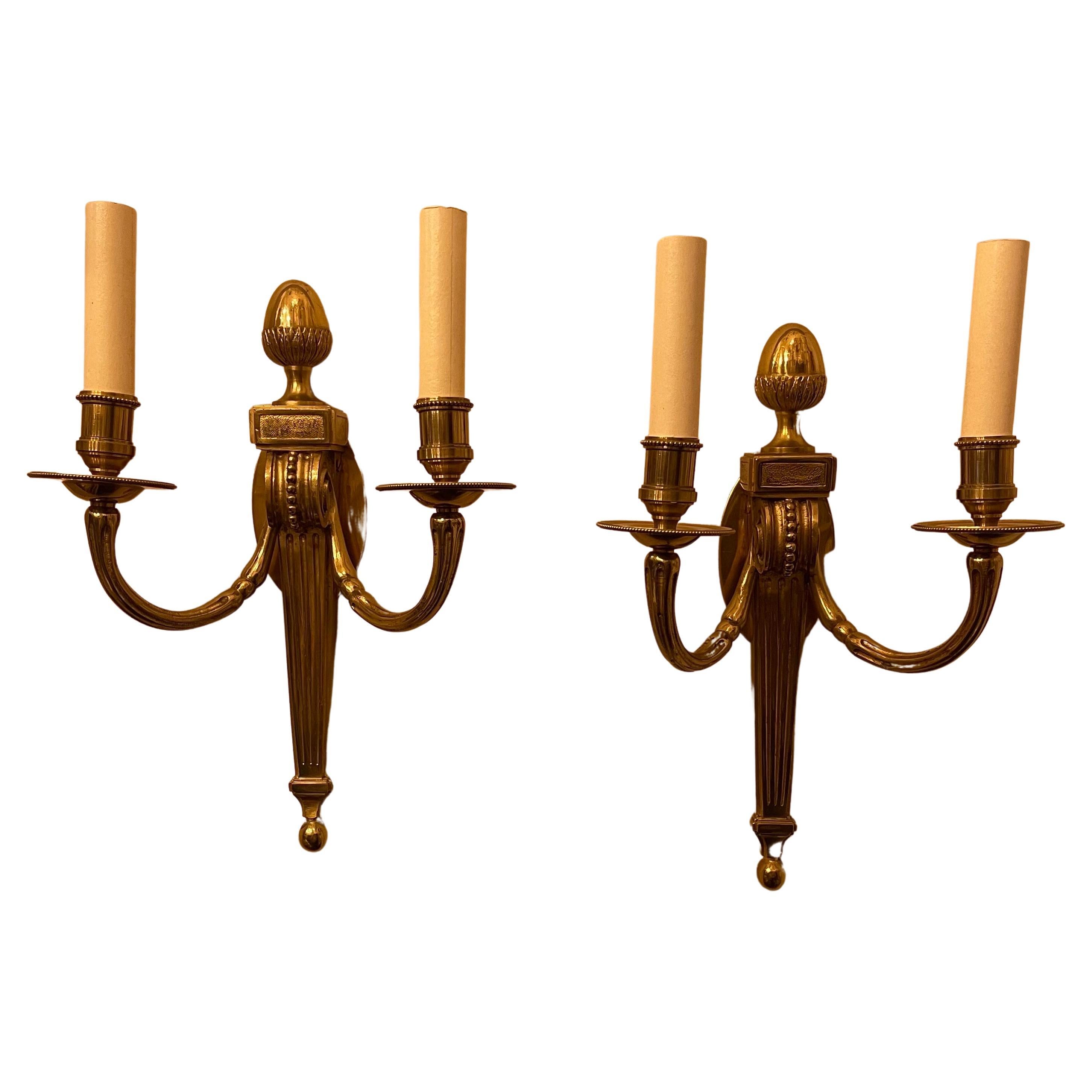 Paire d'appliques à fleuron en bronze de style Empire français néoclassique Vaughan Designs