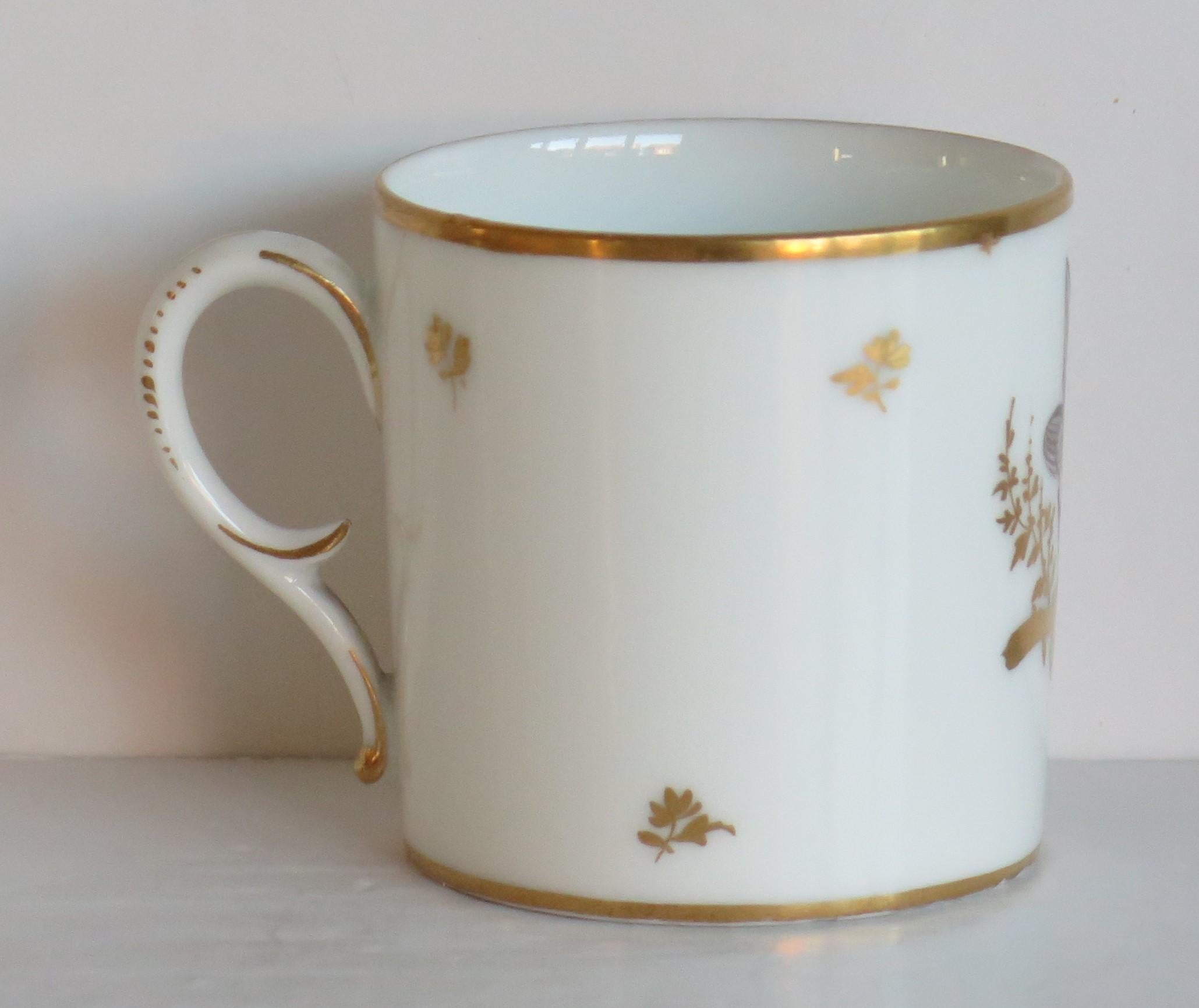 Dúo de cafetera y platito de porcelana fina de París pintada a mano, francesa circa 1800 Pintado a mano en venta