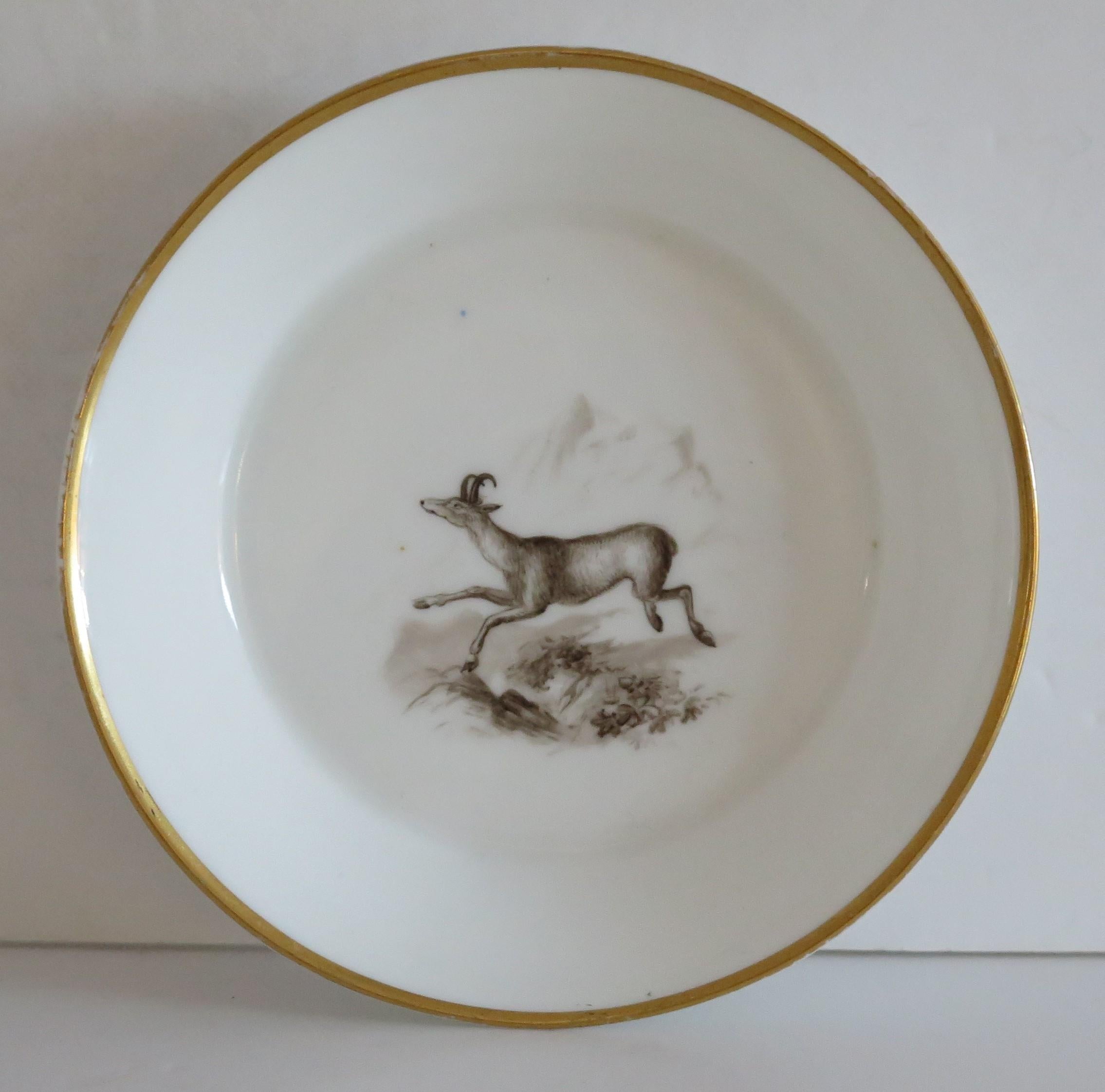 Fine Paris Porcelain Saucer with 'En Grisaille', Decoration, French, circa 1810 In Excellent Condition For Sale In Lincoln, Lincolnshire