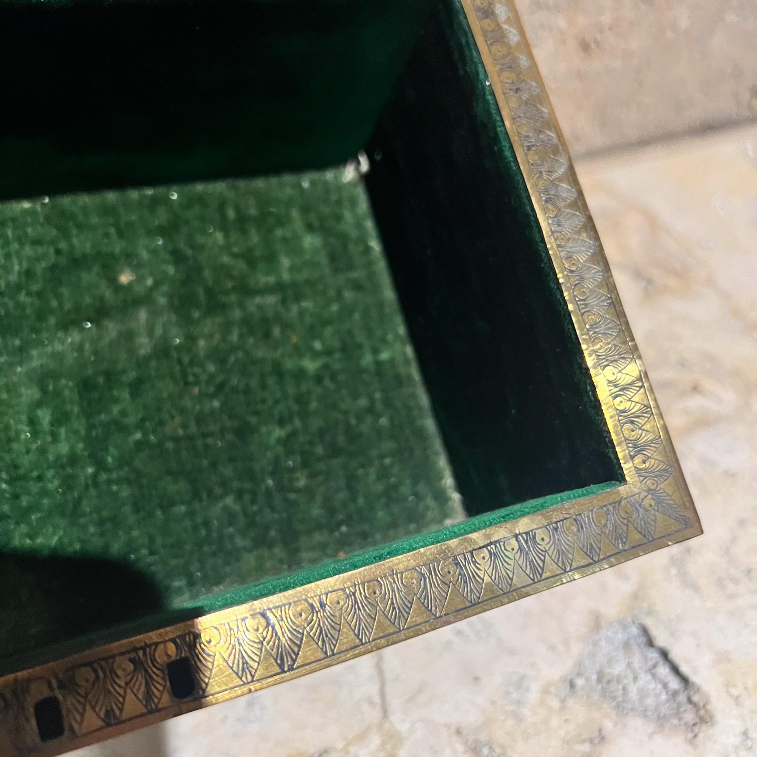 Fine Patinated Etched Brass Jewelry Box Style Tiffany For Sale 5