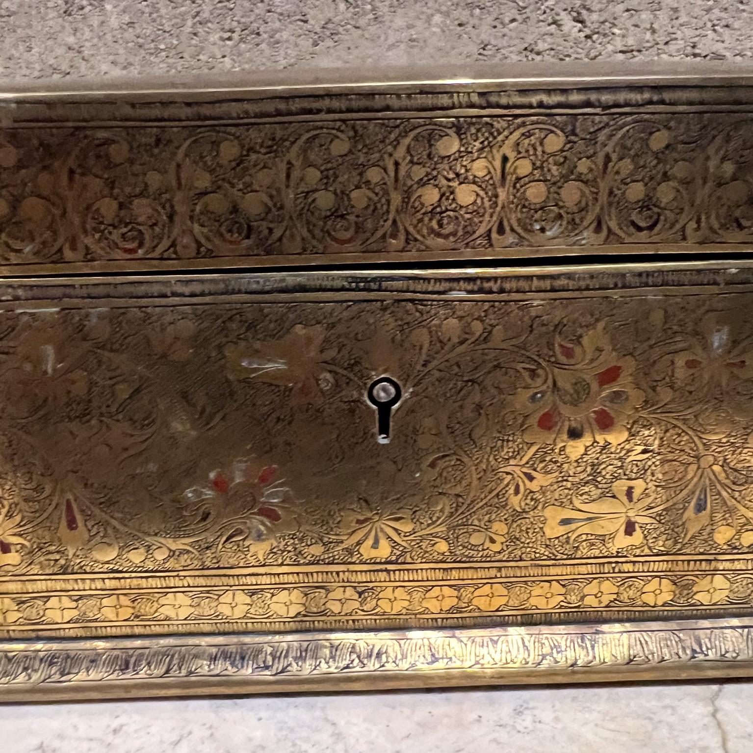 Fine Patinated Etched Brass Jewelry Box Style Tiffany For Sale 2