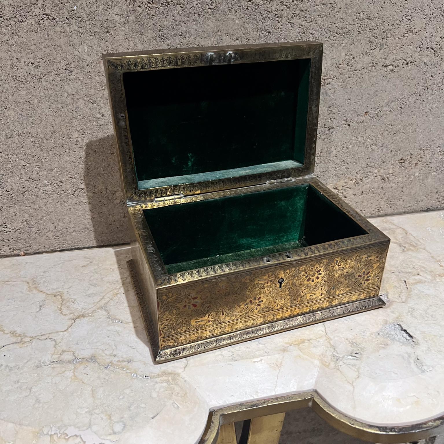 Fine Patinated Etched Brass Jewelry Box Style Tiffany For Sale 3