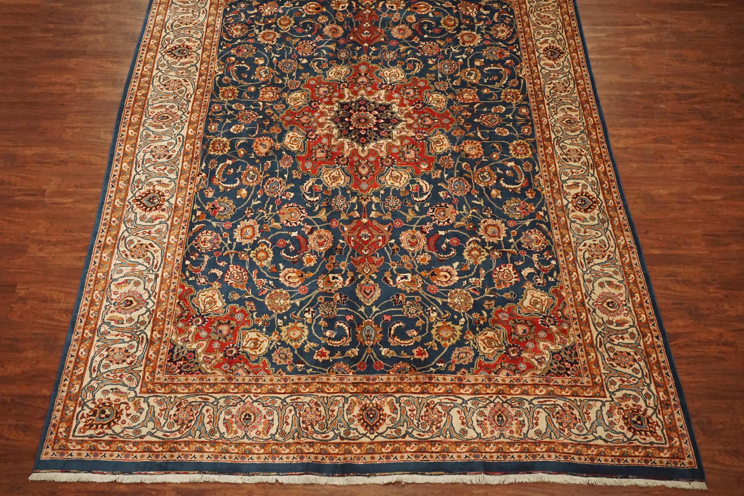Other Fine Persian Isfahan, circa 1960 For Sale