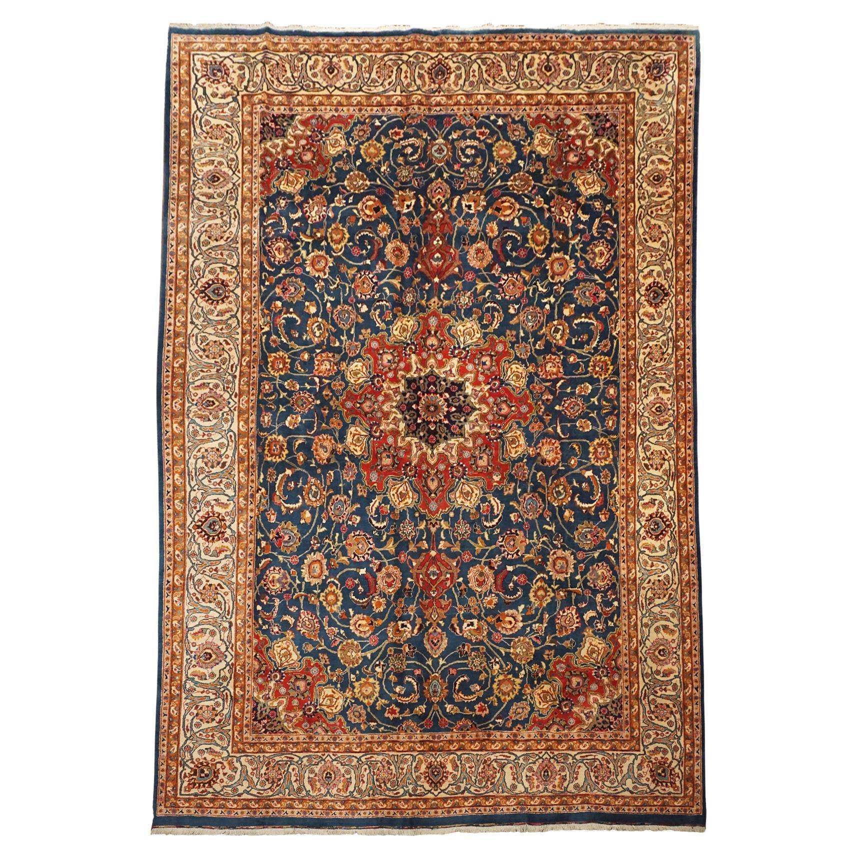Fine Persian Isfahan, circa 1960 For Sale