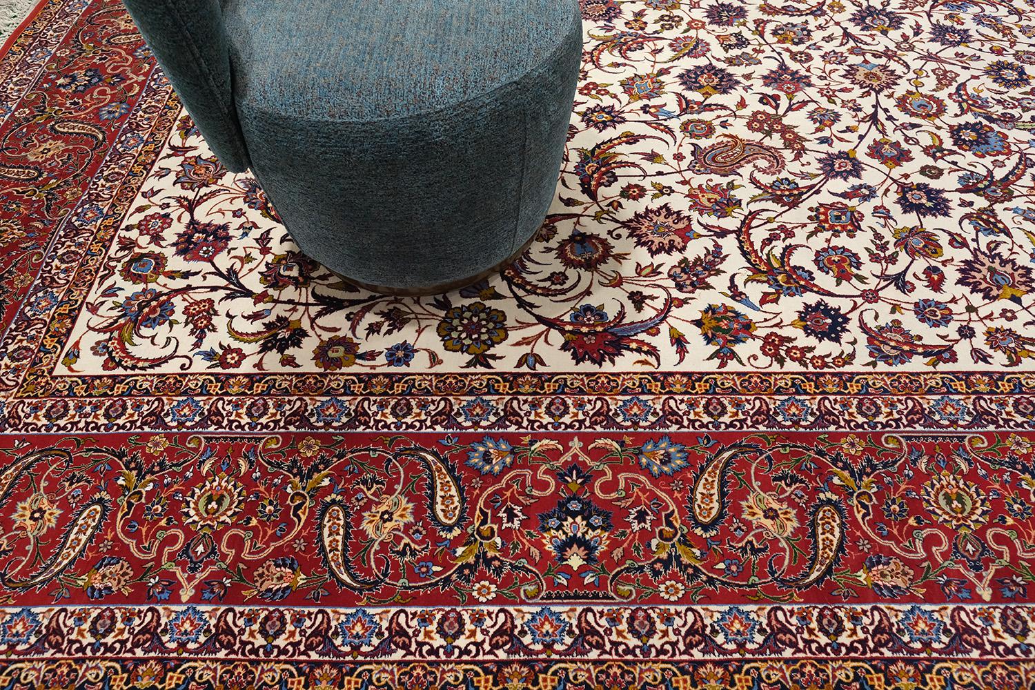 Feiner persischer Isfahan-Teppich 29226 im Zustand „Hervorragend“ im Angebot in WEST HOLLYWOOD, CA