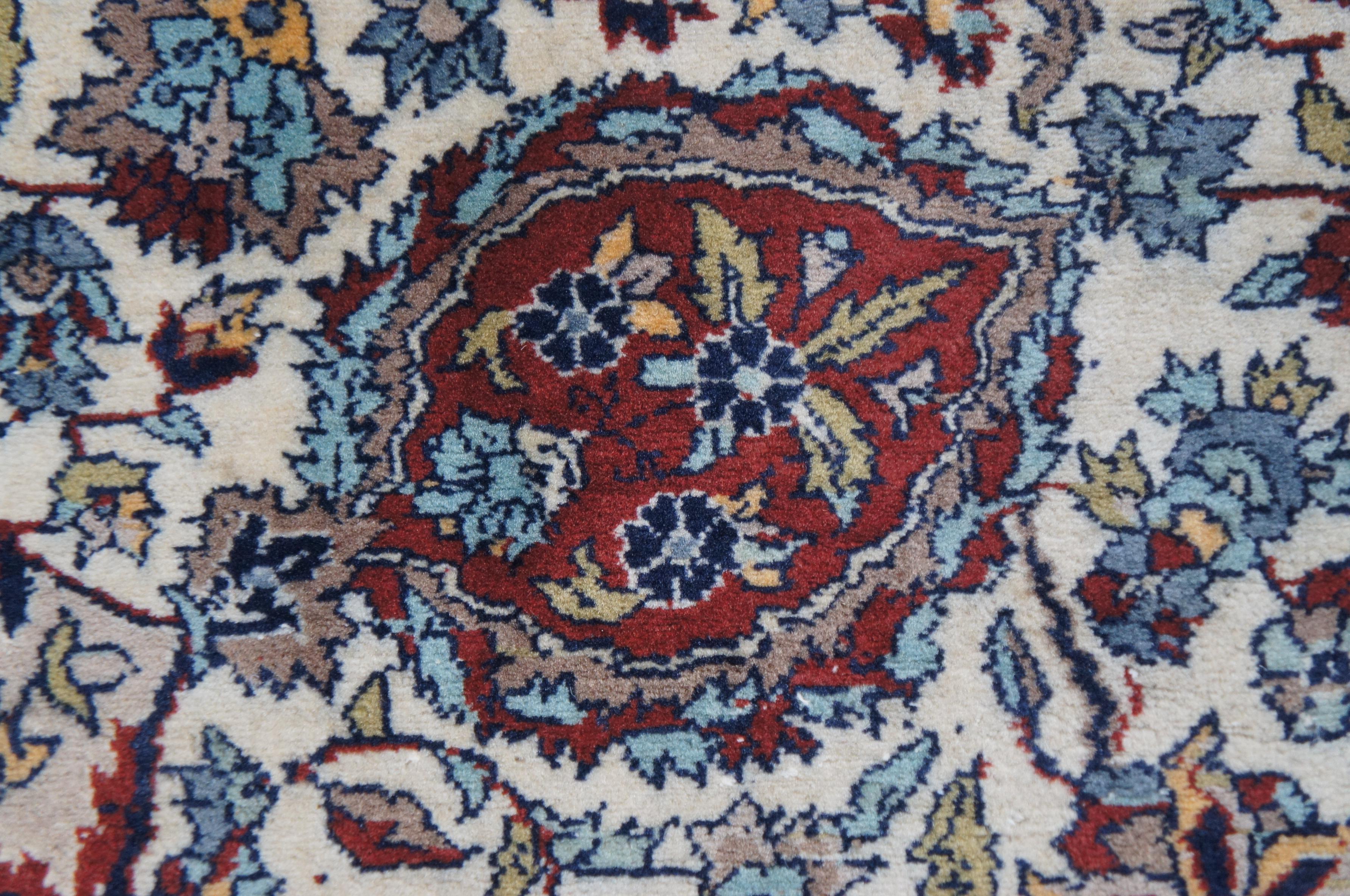 Tappeto persiano Nain in seta e lana Ardabil con medaglione floreale 9' x 13' in vendita 3