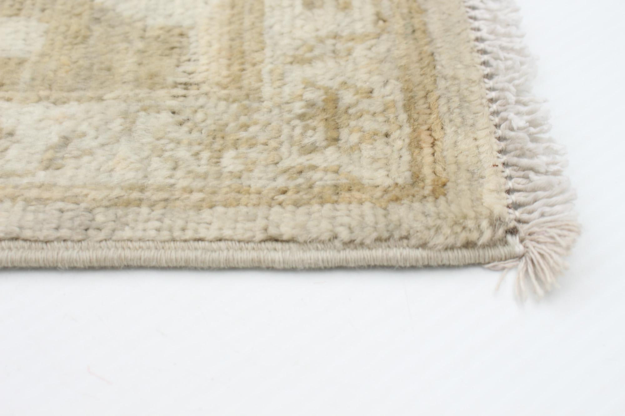 Tapis persan Oushak transitionnel, crème, taupe et brun clair  8' x 10' Neuf - En vente à New York, NY