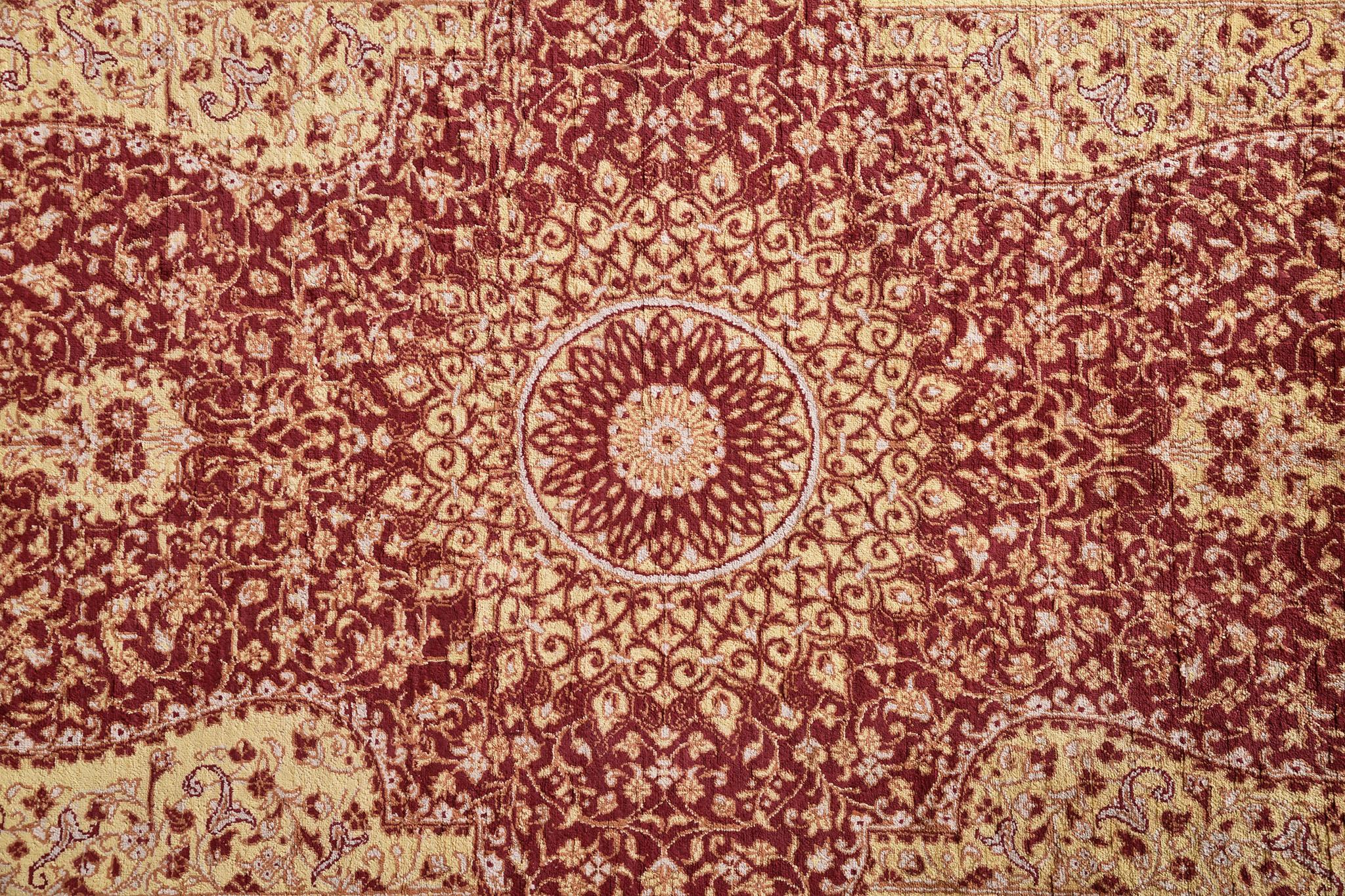 Contemporary Fine Persian Qum Silk Rug 26894 For Sale