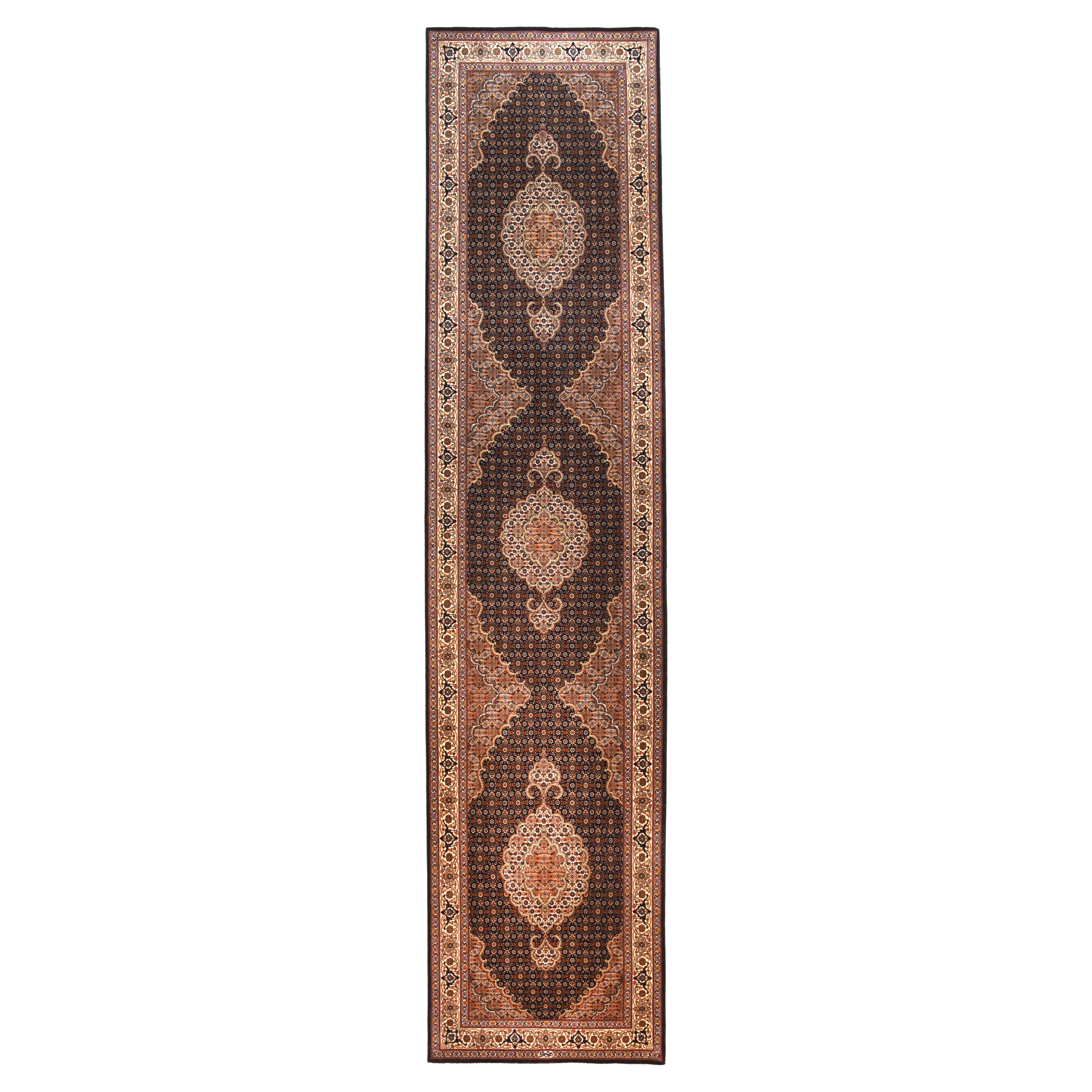 Feiner langer persischer Täbris-Teppich 2'7'' x 11'10''