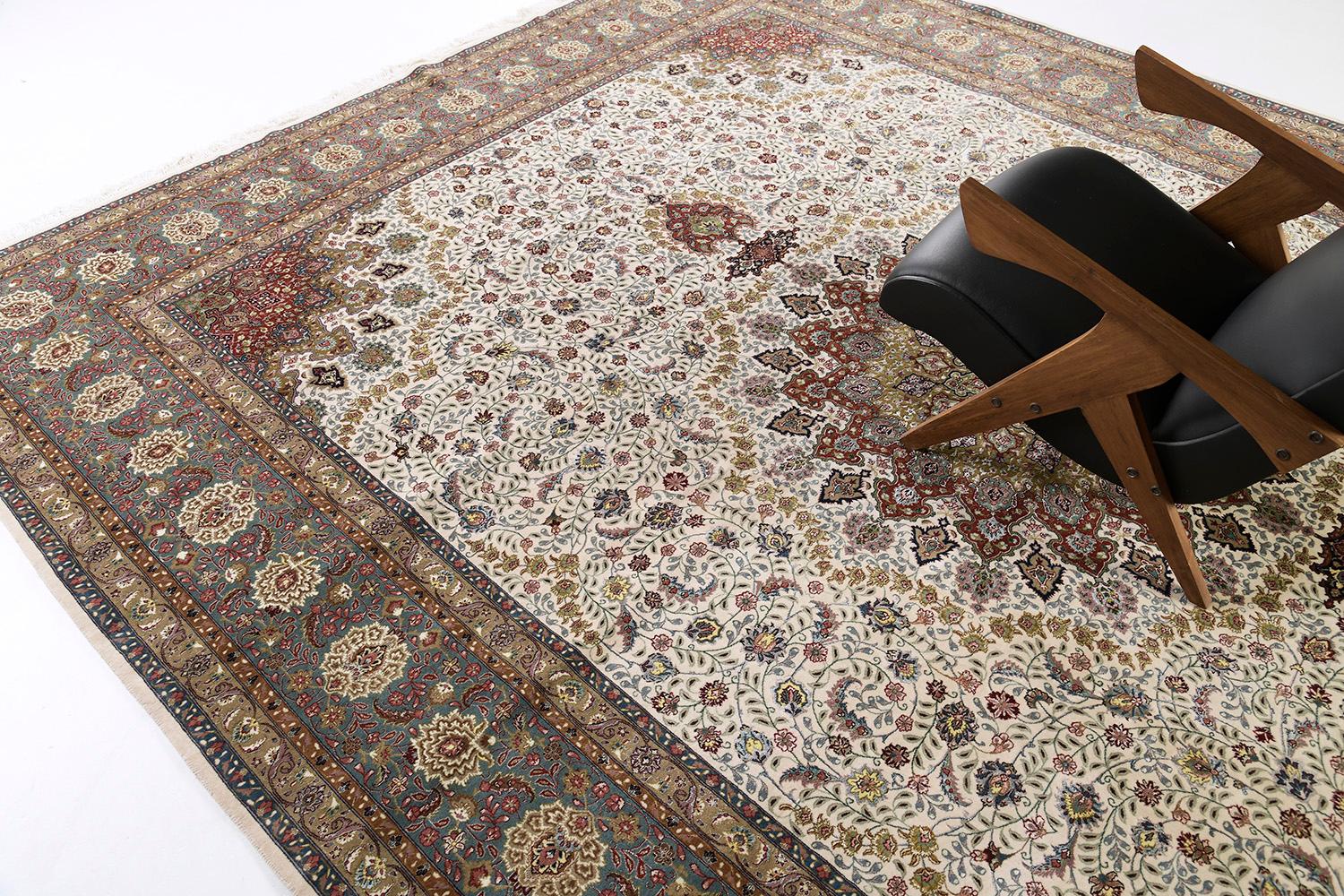 Contemporary Fine Persian Tabriz Rug 29324 For Sale