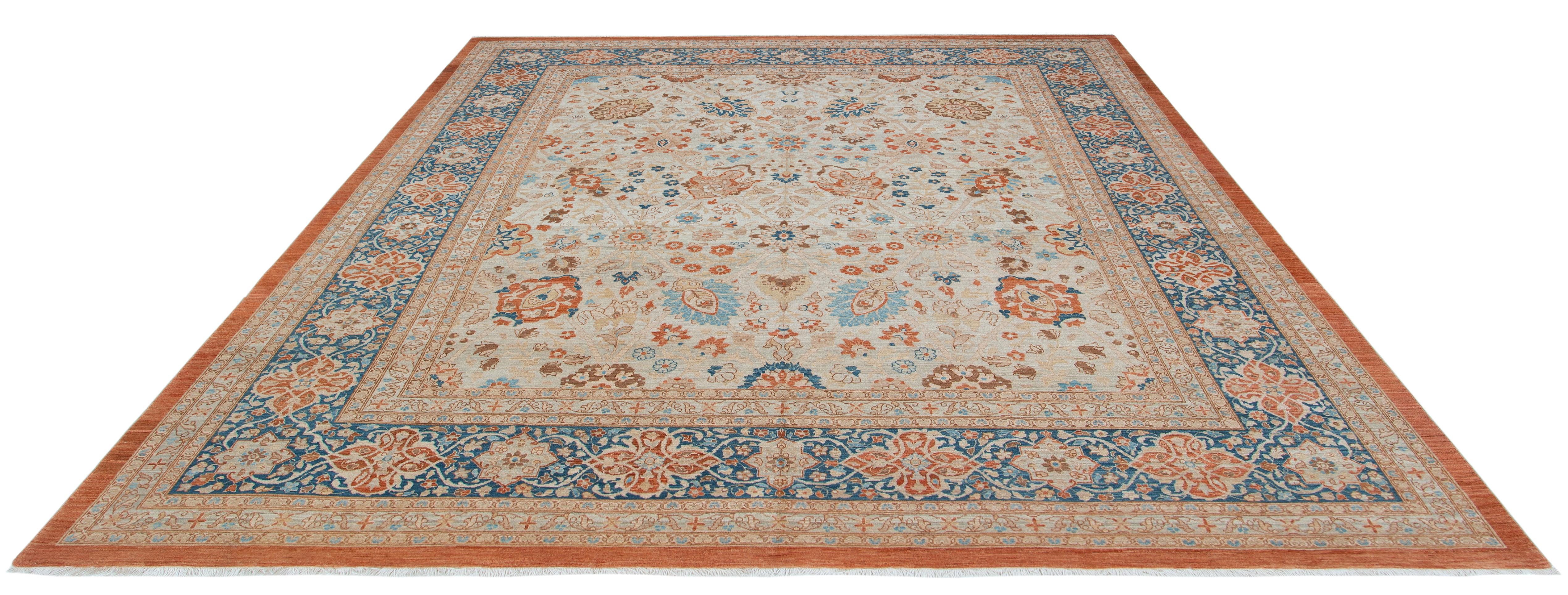 Fine Persian Tabriz Rug In New Condition For Sale In New York, NY