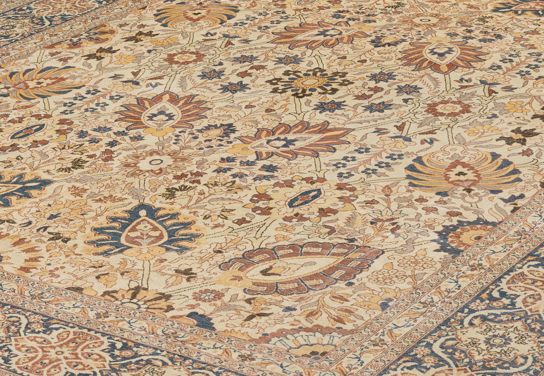 Annodato a mano Tappeto persiano Tabriz in vendita