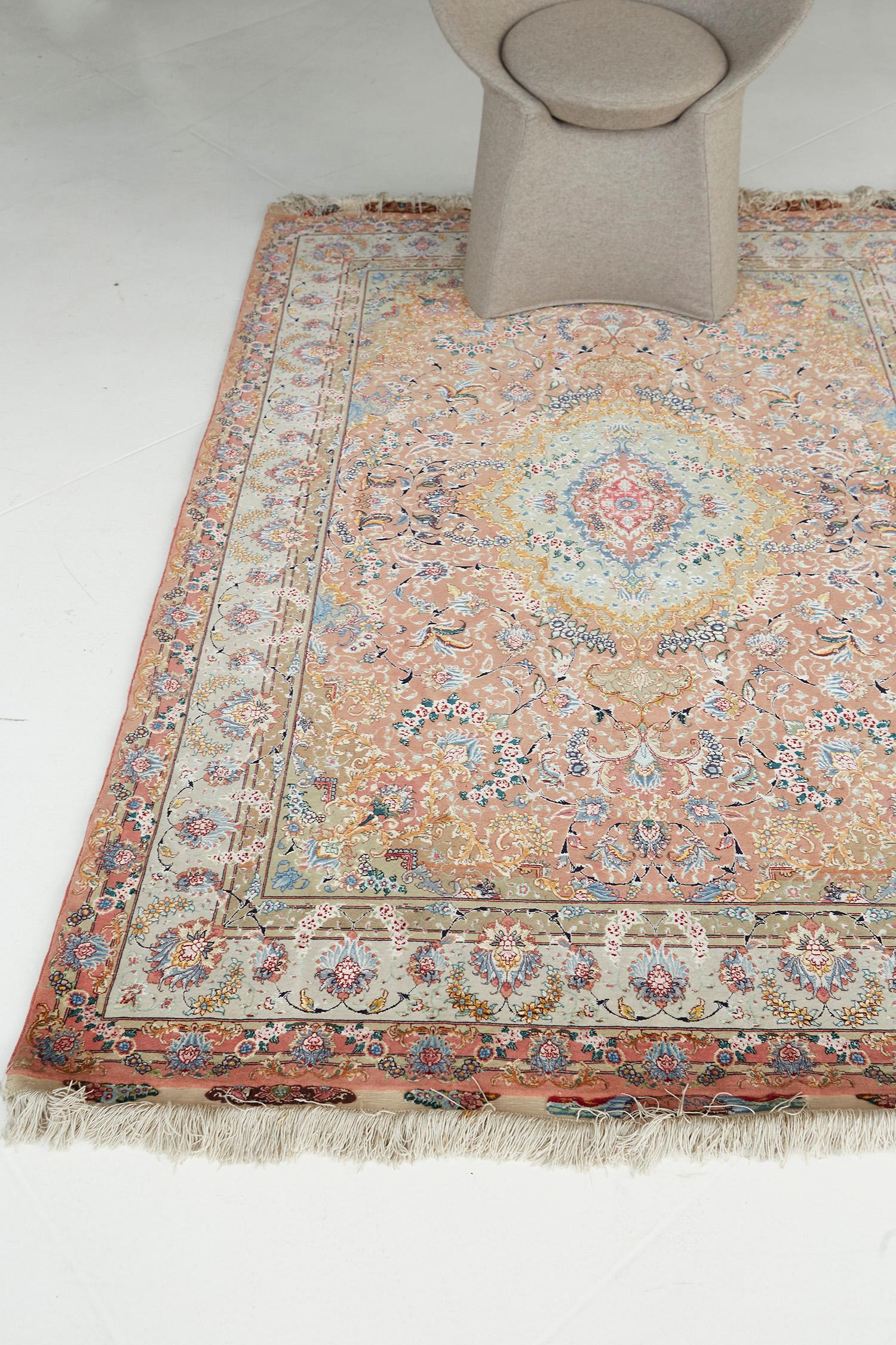 Fine Persian Tabriz Rug In New Condition In WEST HOLLYWOOD, CA