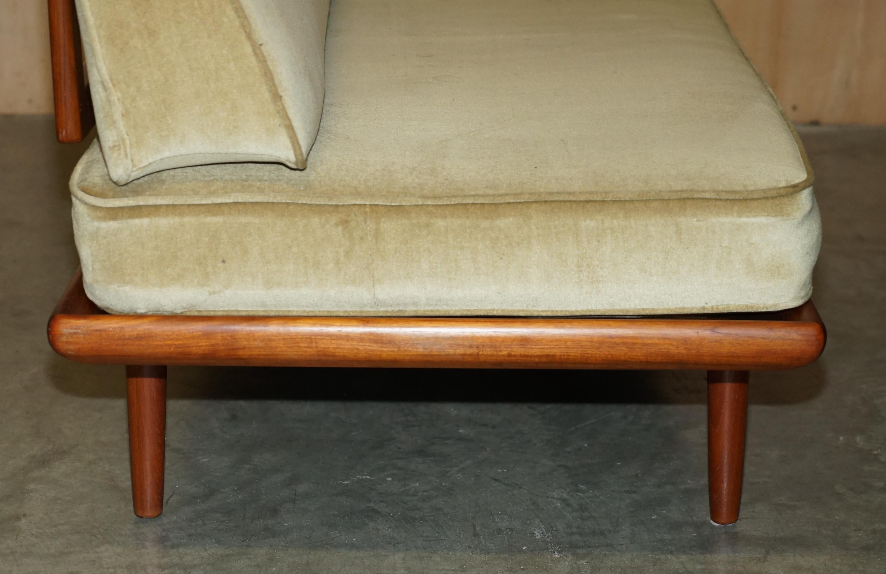 Fine Peter Hvidt & Orla Mølgaard Nielsen France & Son Mid Century Modern Sofa For Sale 1