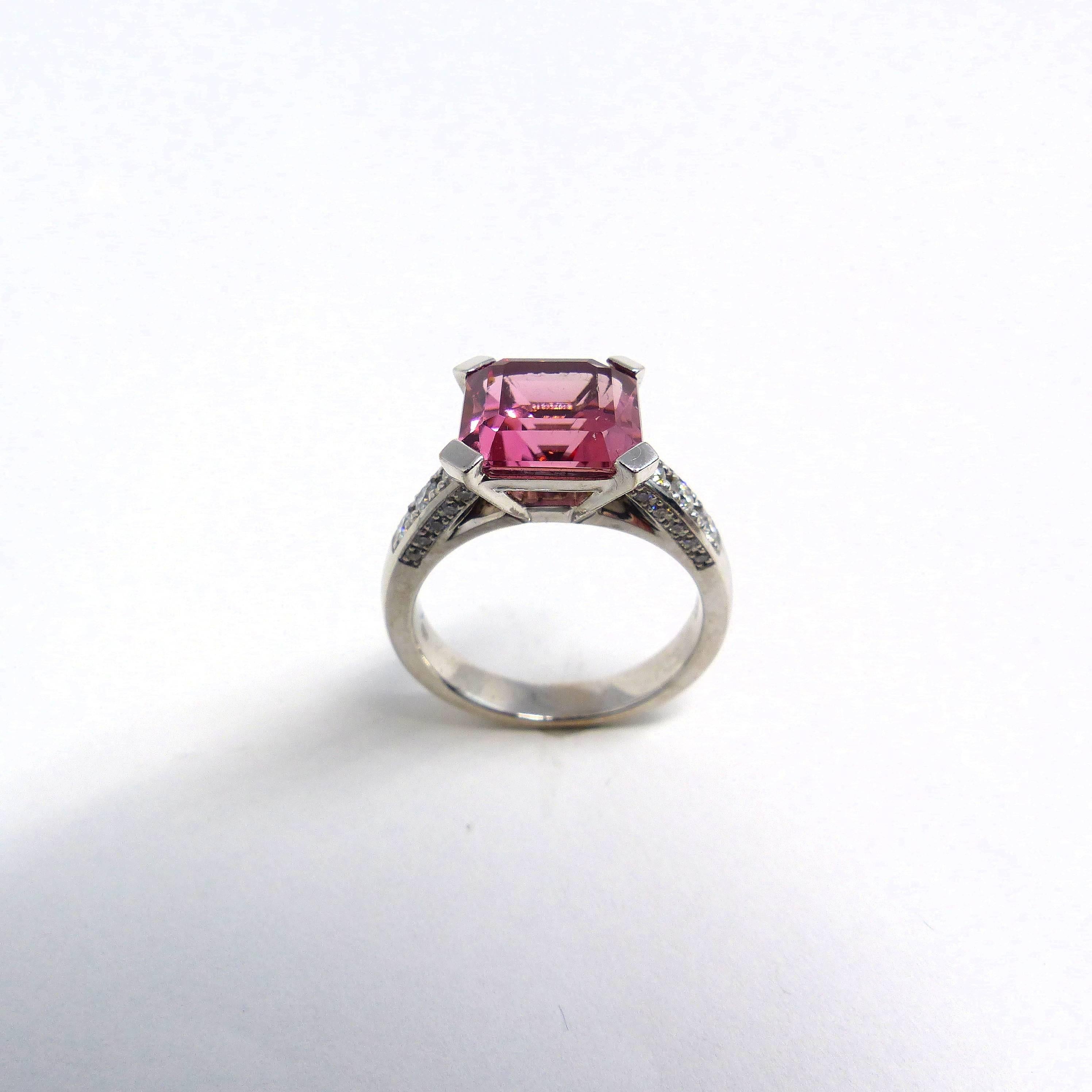Women's White Gold 4, 08ct Pink Tourmaline & Diamonds Ring For Sale