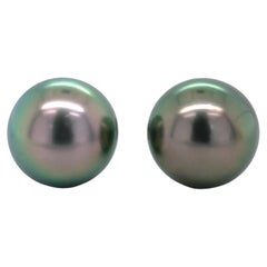 Pendientes finos de platino con perlas tahitianas de 10,5 mm