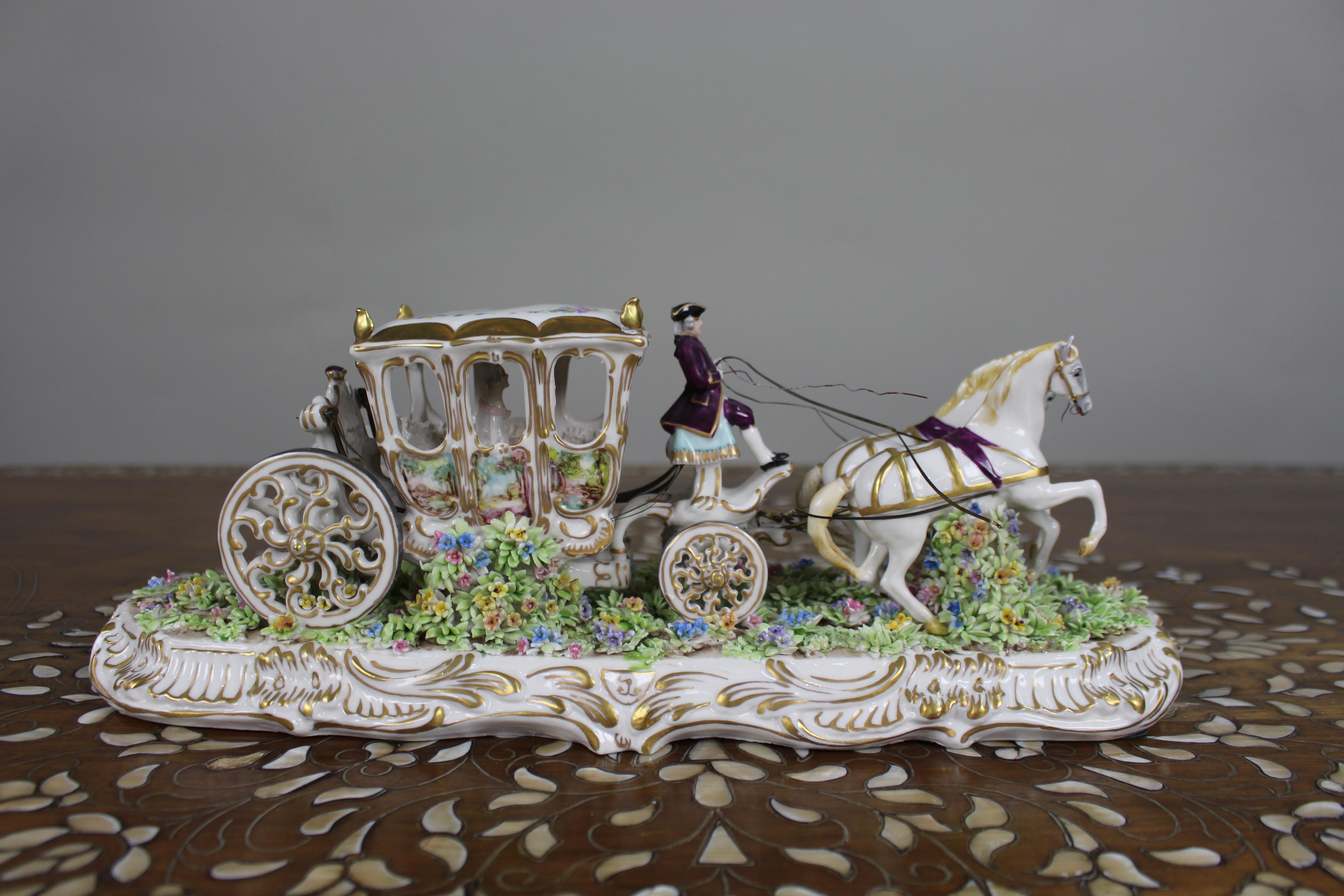 Porcelaine Groupe de chariots en porcelaine fine d'Italie par Luigi Fabris, C.C. en vente